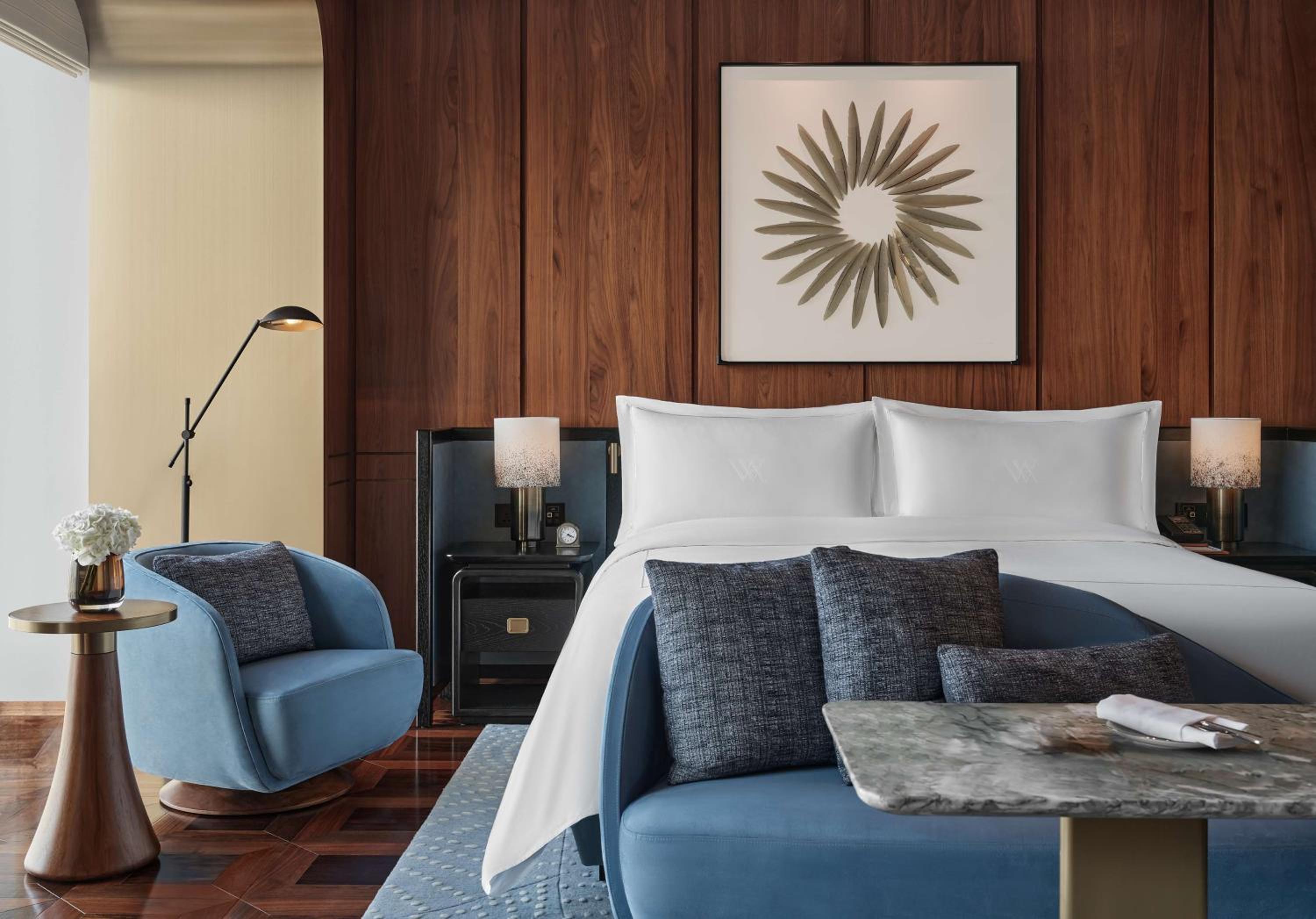 Deluxe King Room - Photo 3