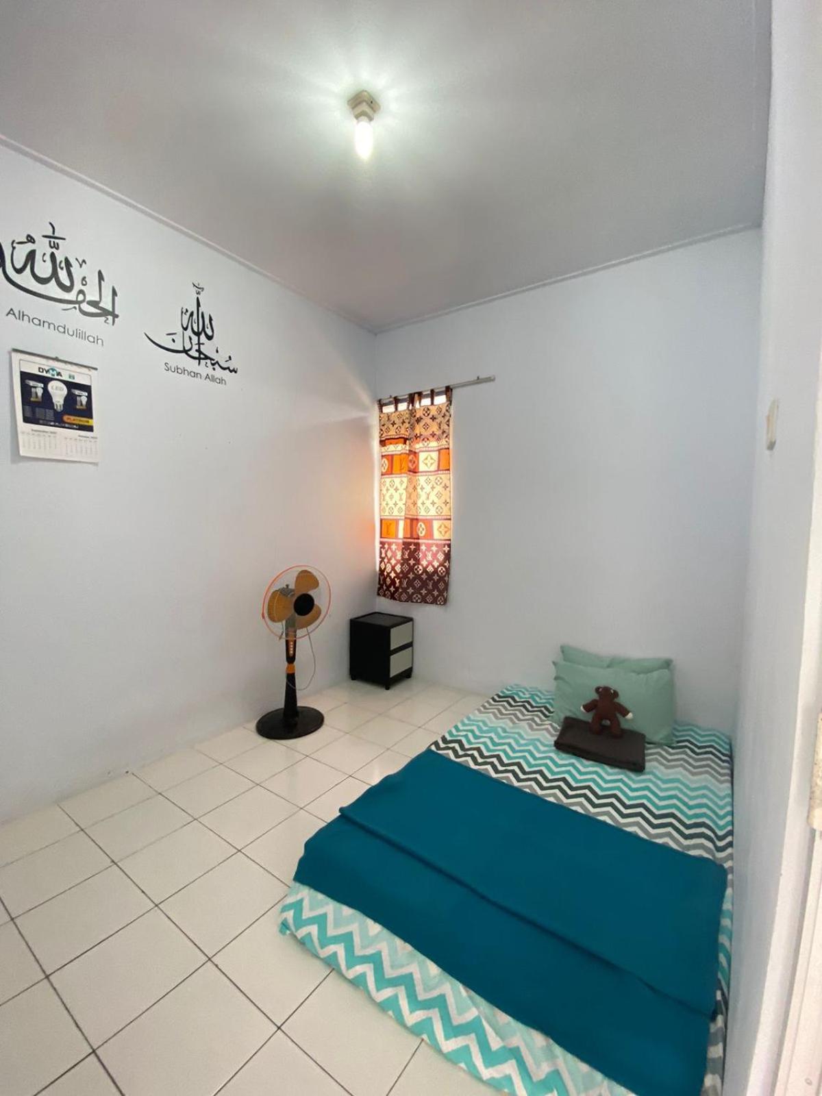 One-Bedroom House photo 1