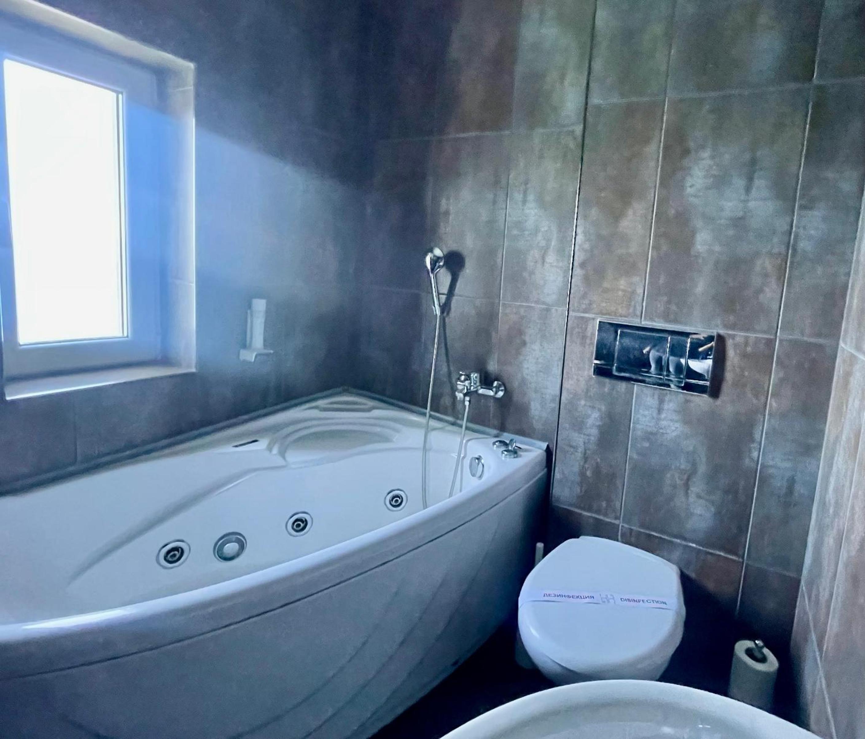Deluxe Double Room with Balcony and Sea View photo 3