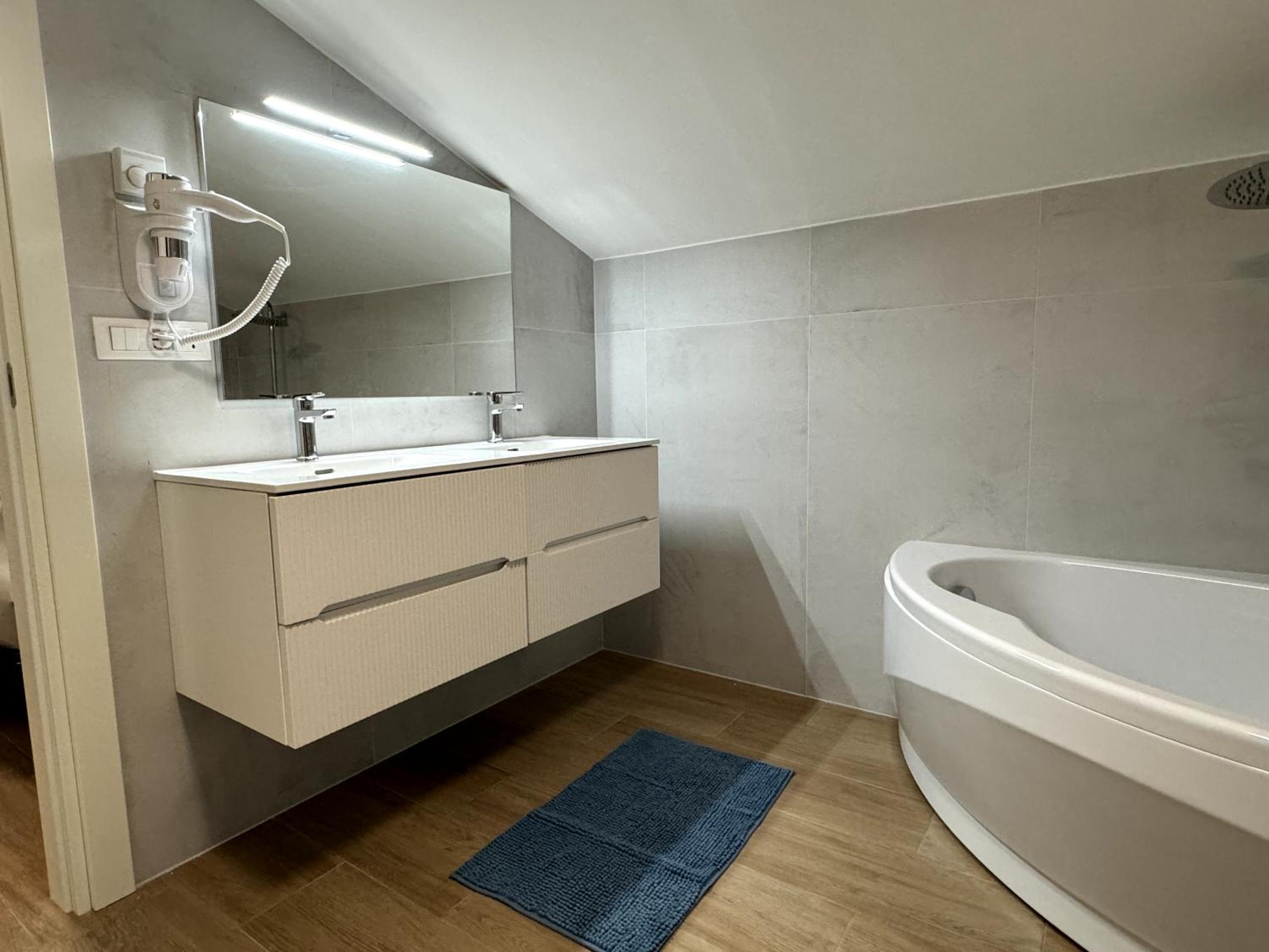 Suite Apartment photo 3