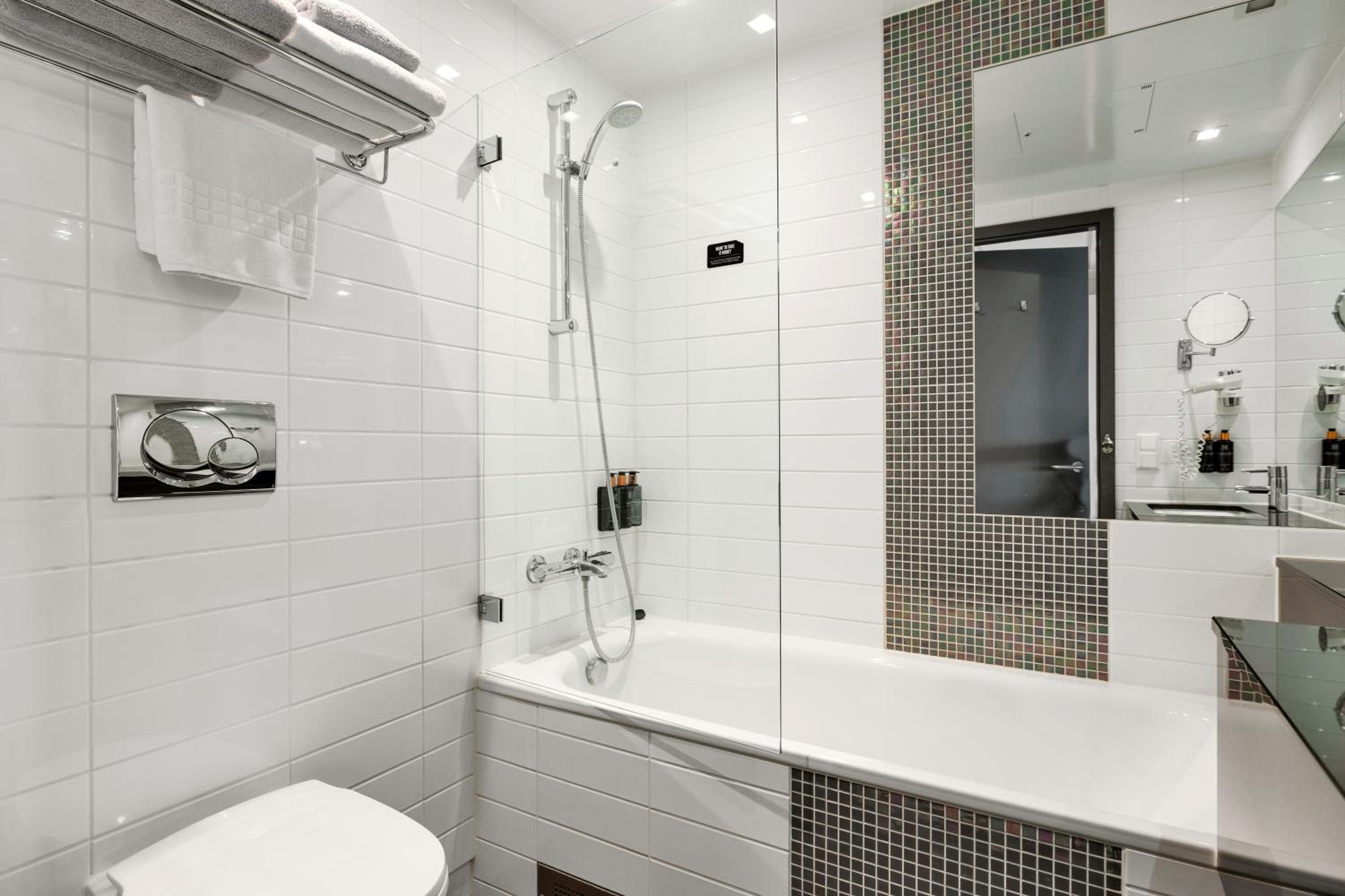 Superior Twin Room - Photo 8
