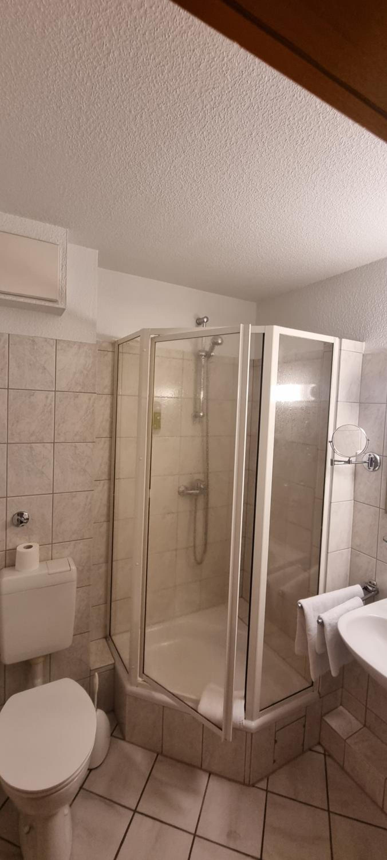 Small Double Room - Photo 2