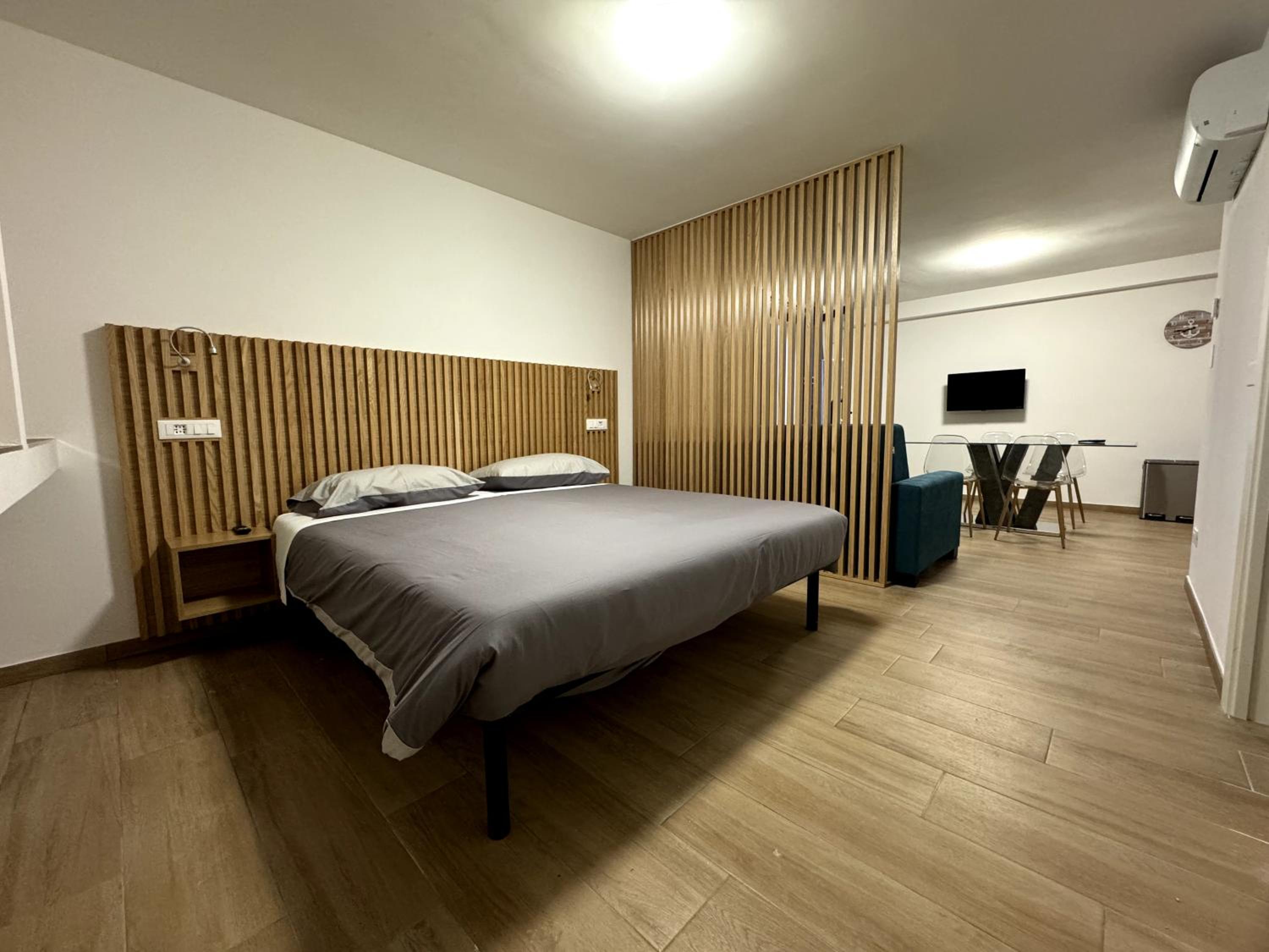 Single Room photo 1