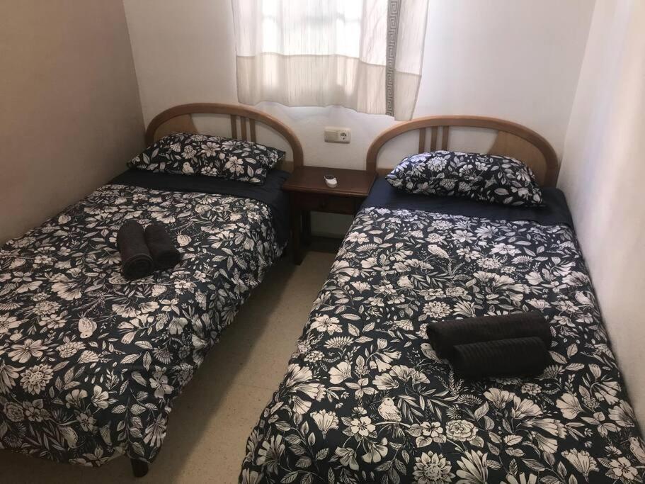 Apartamento de Dos Habitaciones con Terraza