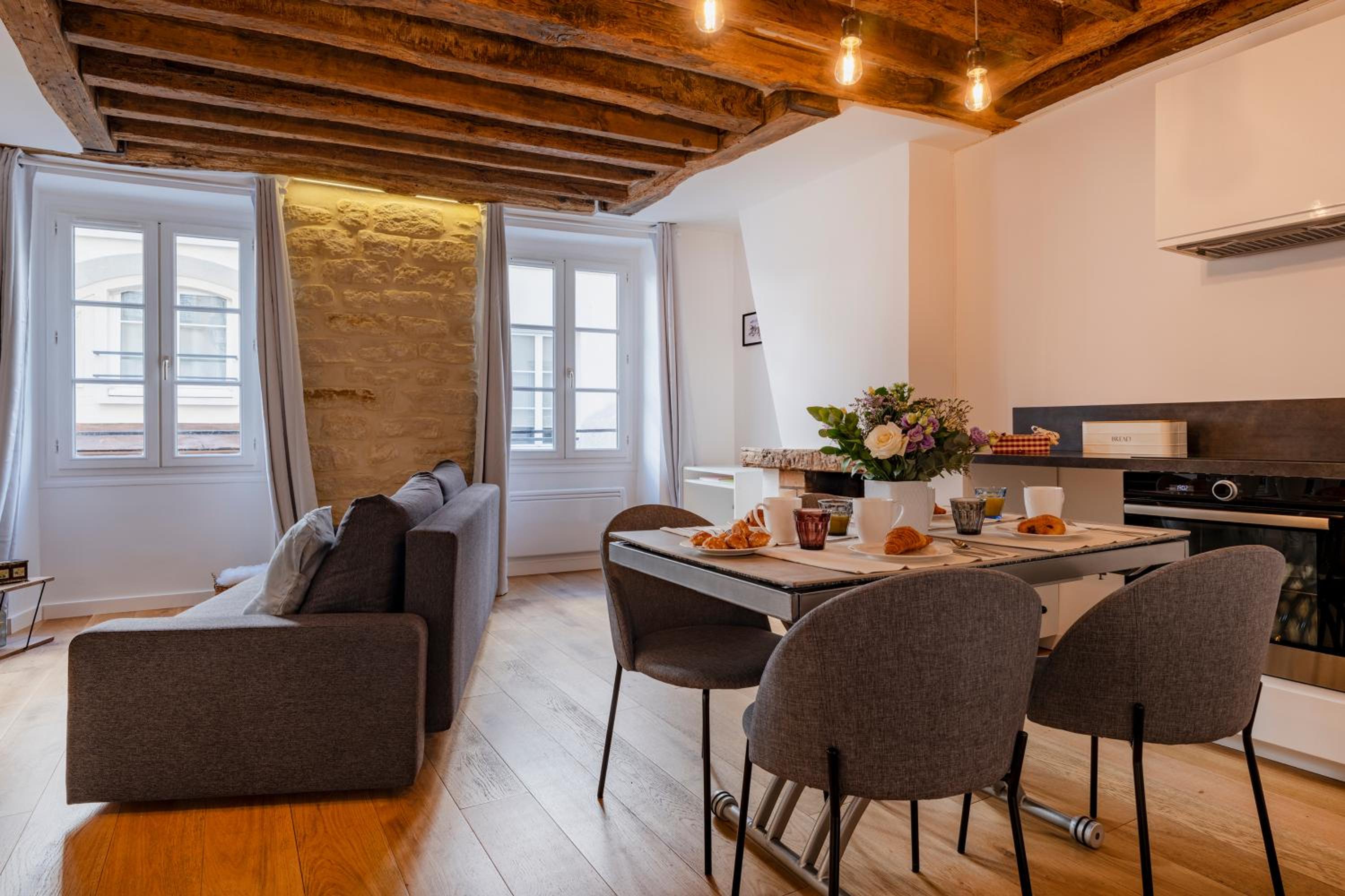One-Bedroom Apartment