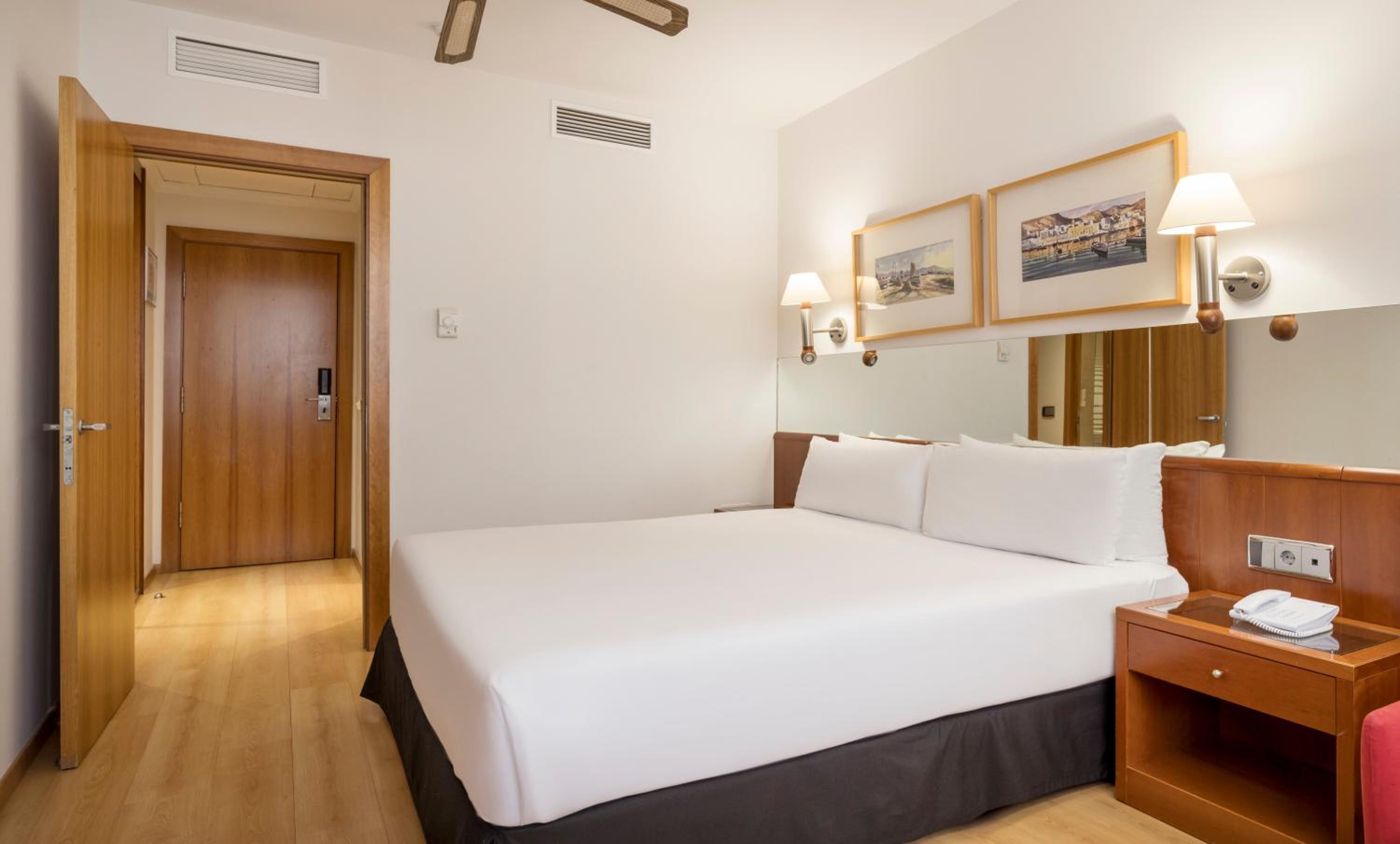 Triple Room (2 Adults + 1 Child) photo 2