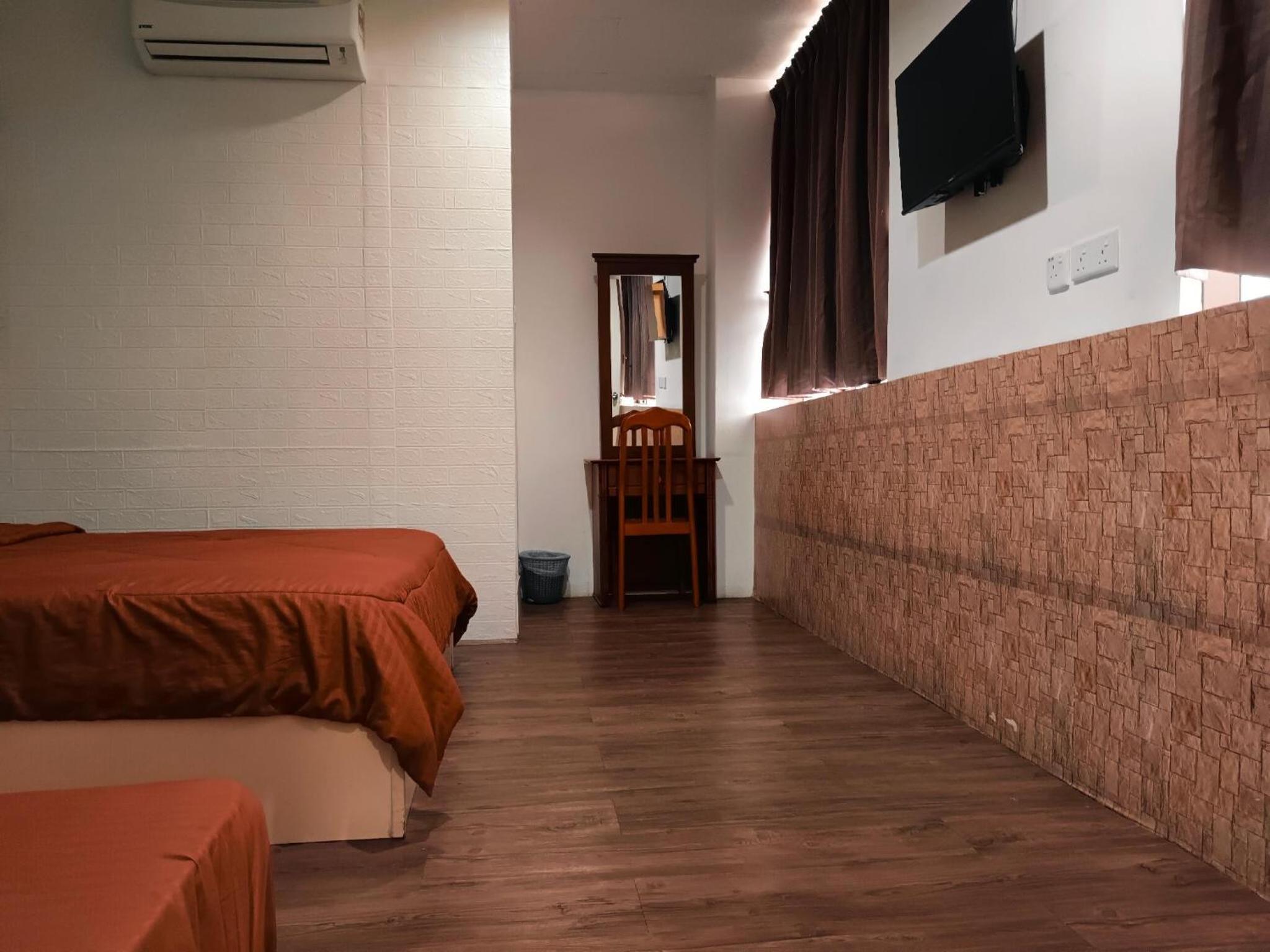 Deluxe Triple Room - Photo 3