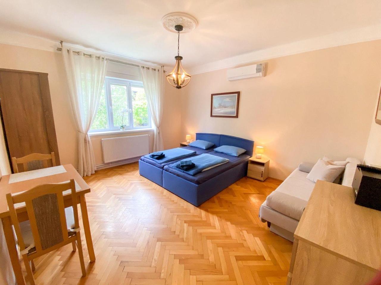 Triple Room with Terrace photo 2
