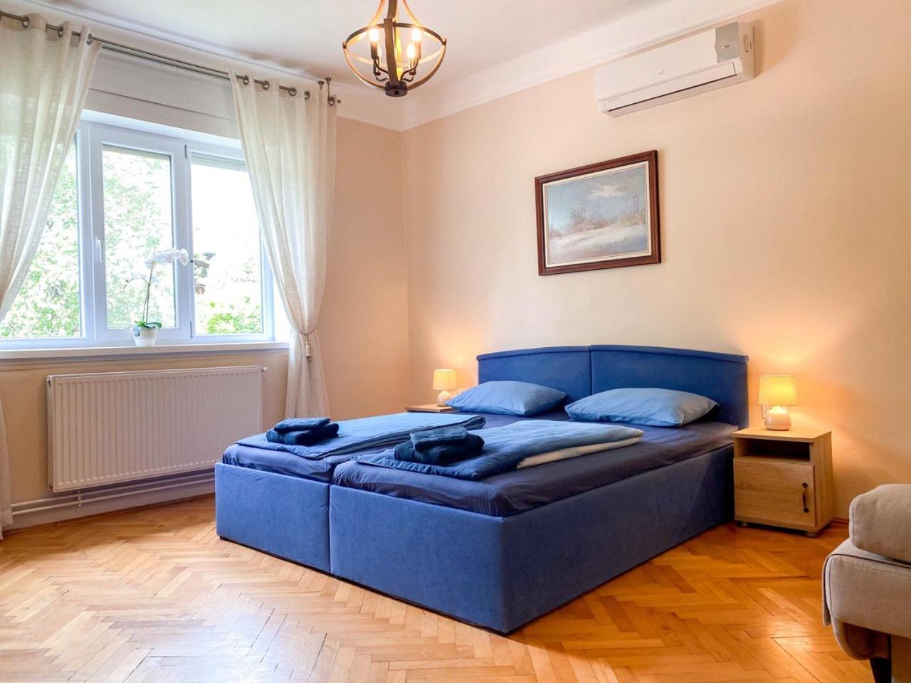 Triple Room with Terrace photo 1