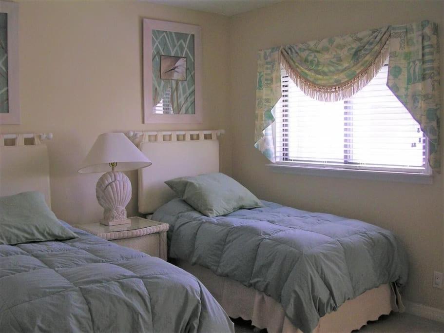Three-Bedroom Apartment photo 2
