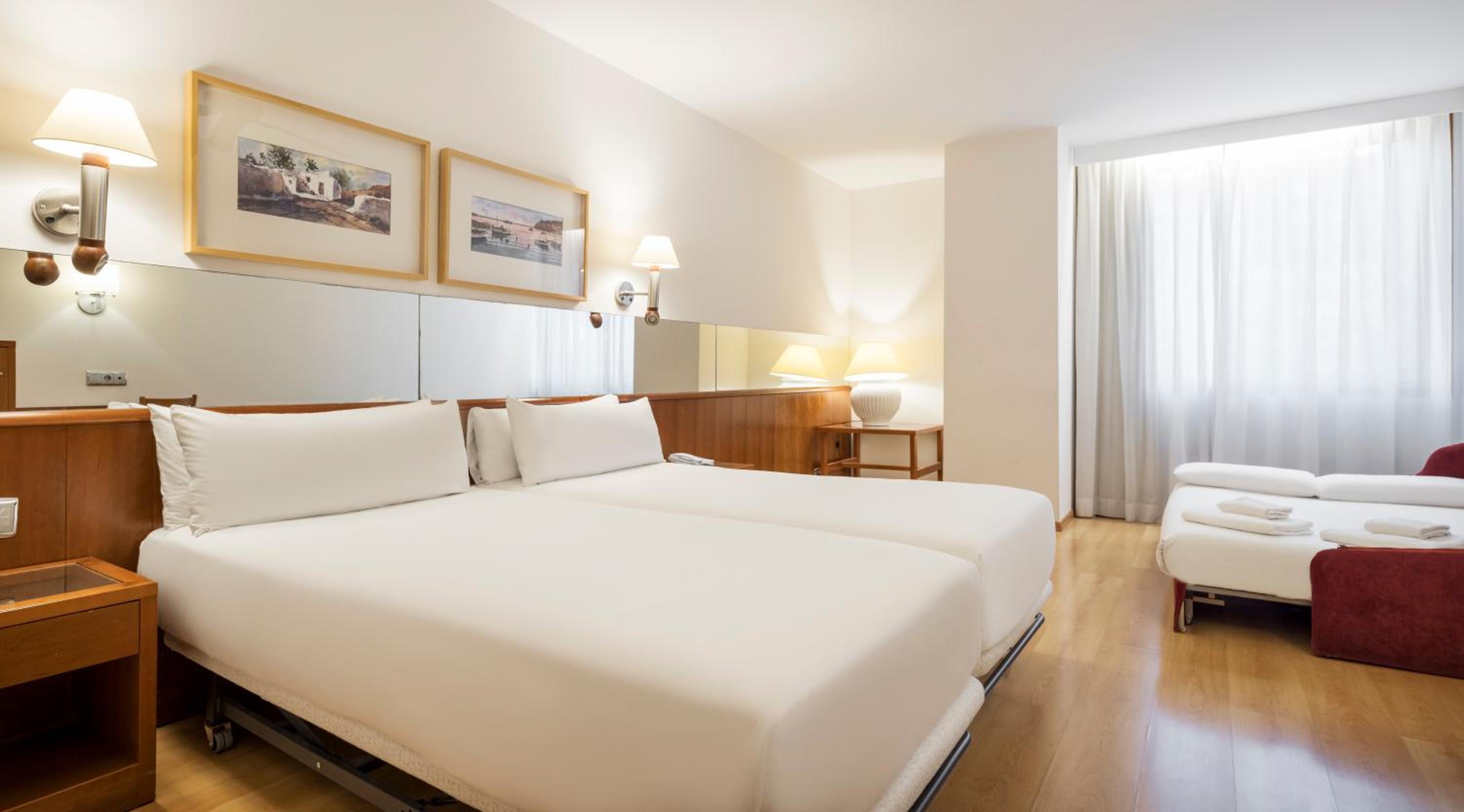 Habitación Familiar (2 Adultos + 2 Niños)