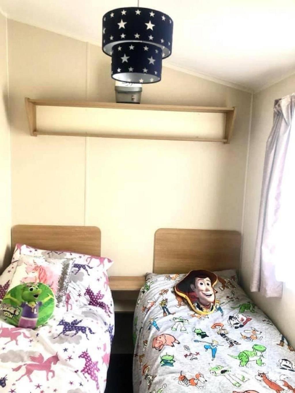 Mobile Home photo 3