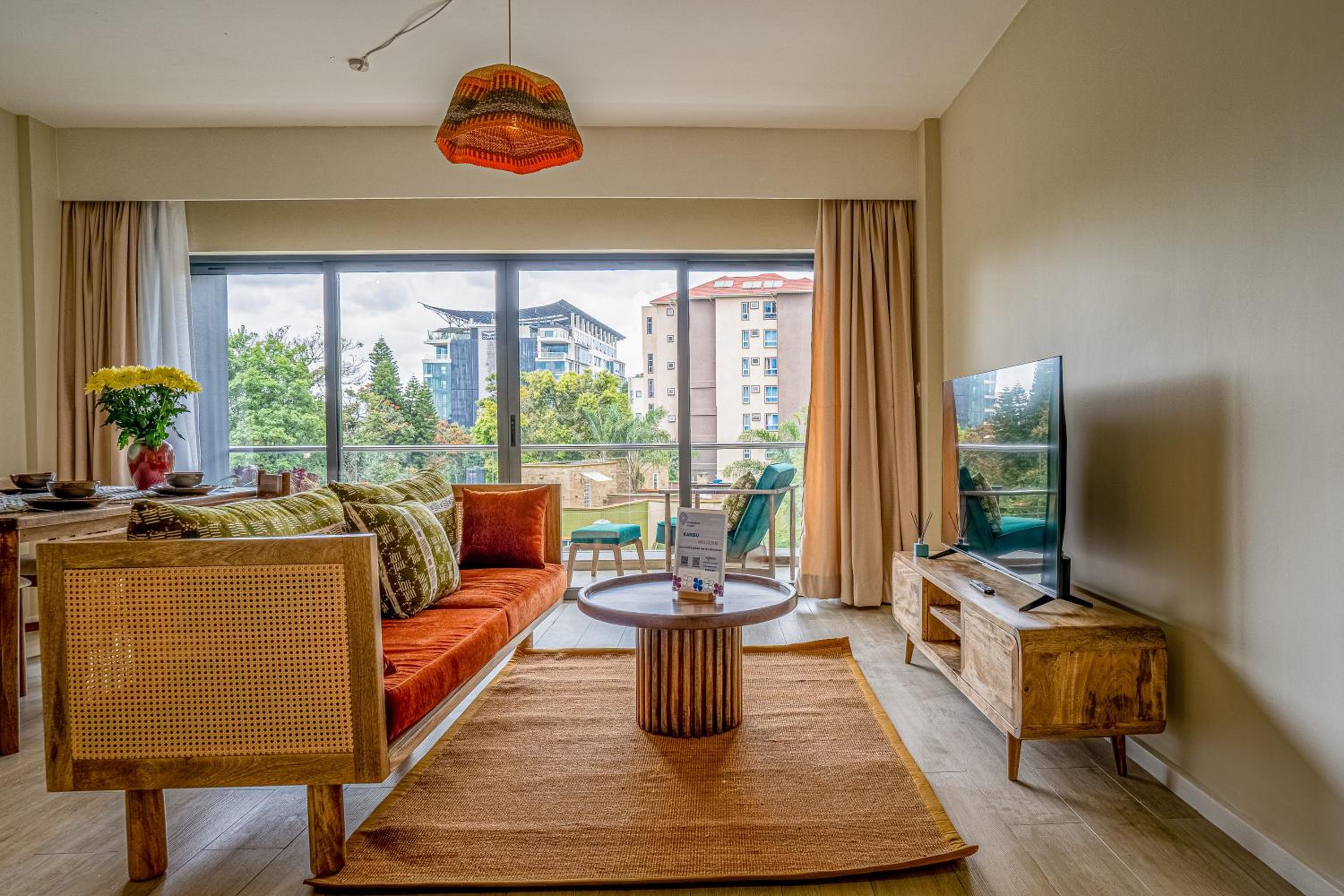Two-Bedroom Deluxe Apartment with Balcony