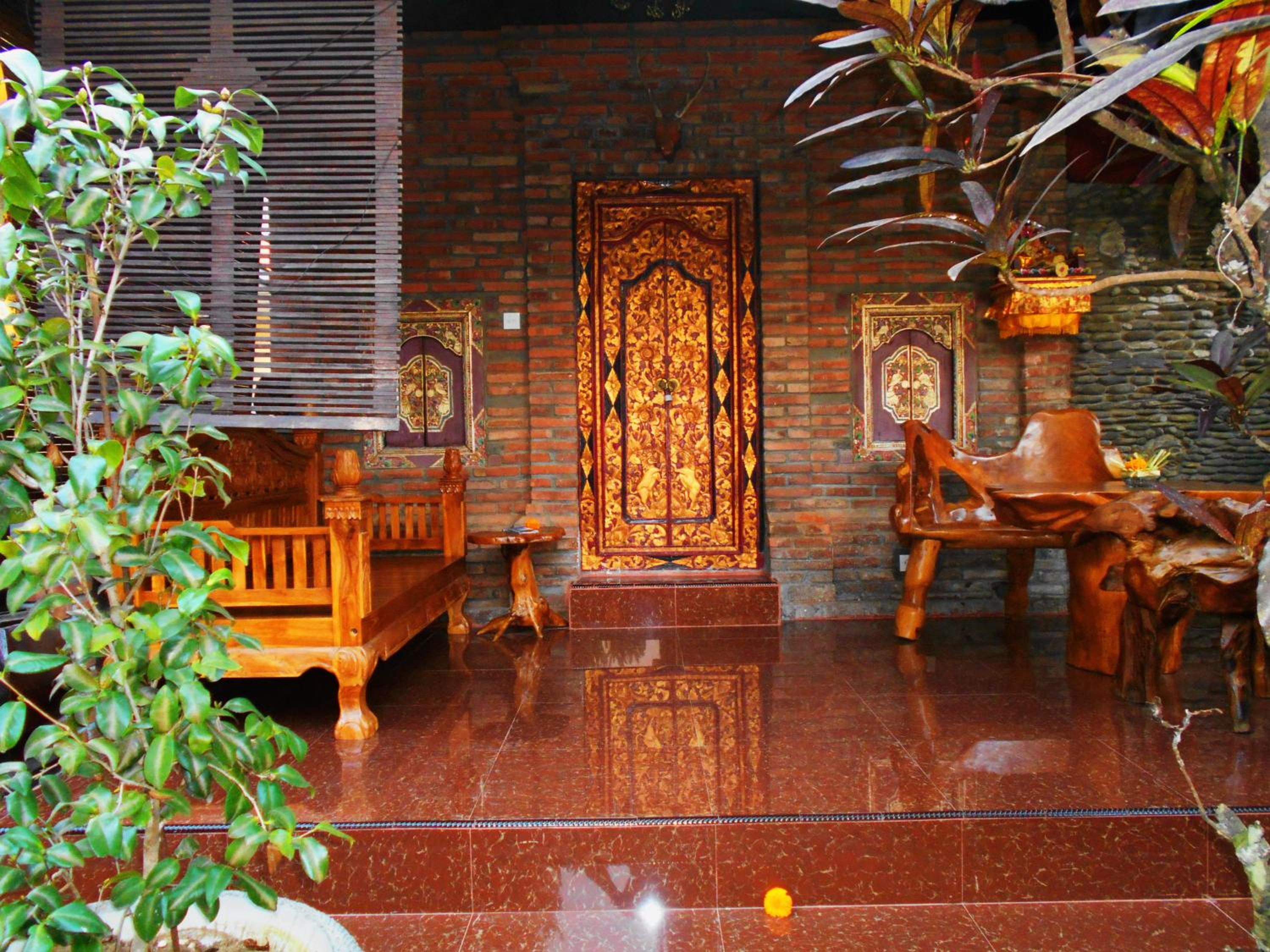 Double Room with Private Bathroom - Photo 9