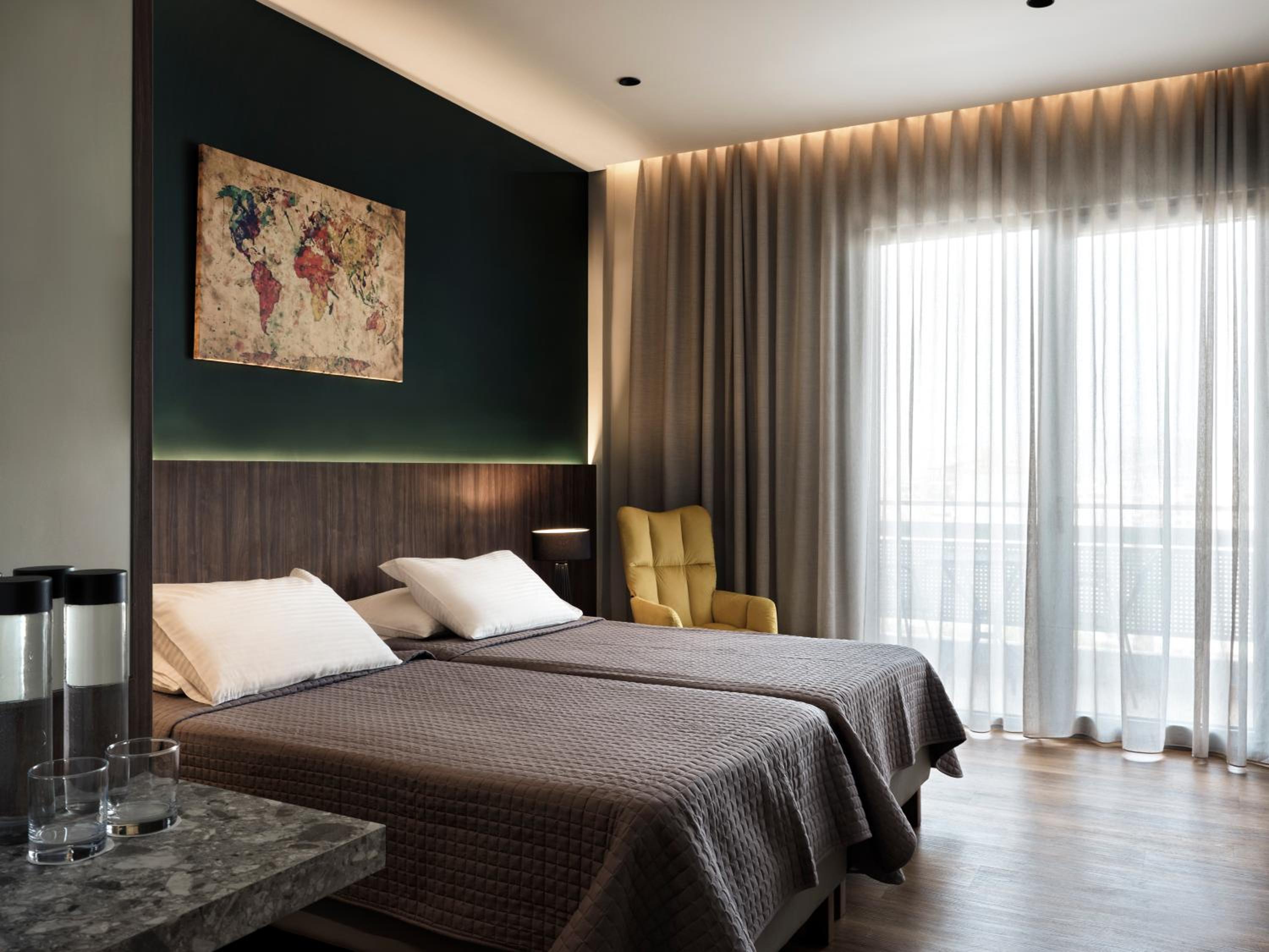 Superior Room with City View photo 2