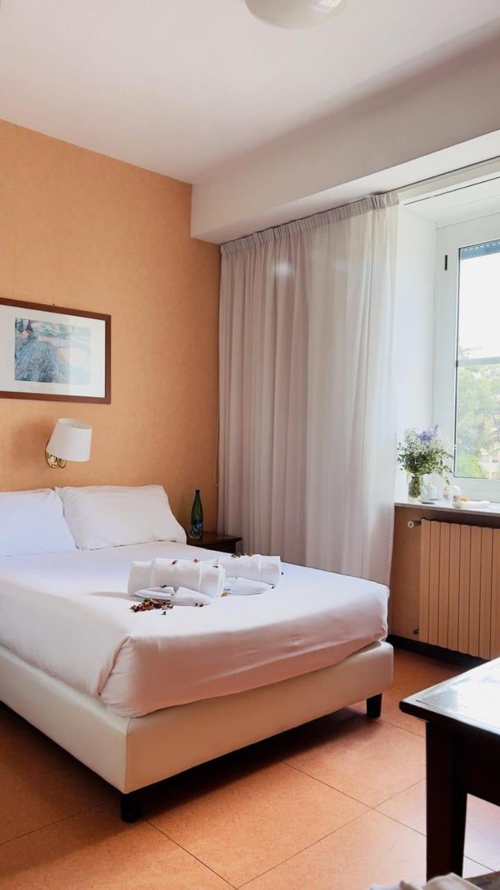Small Double Room photo 1