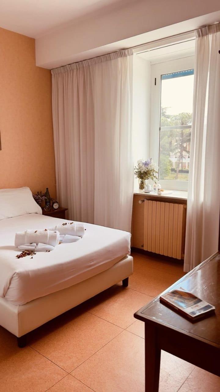 Small Double Room photo 2