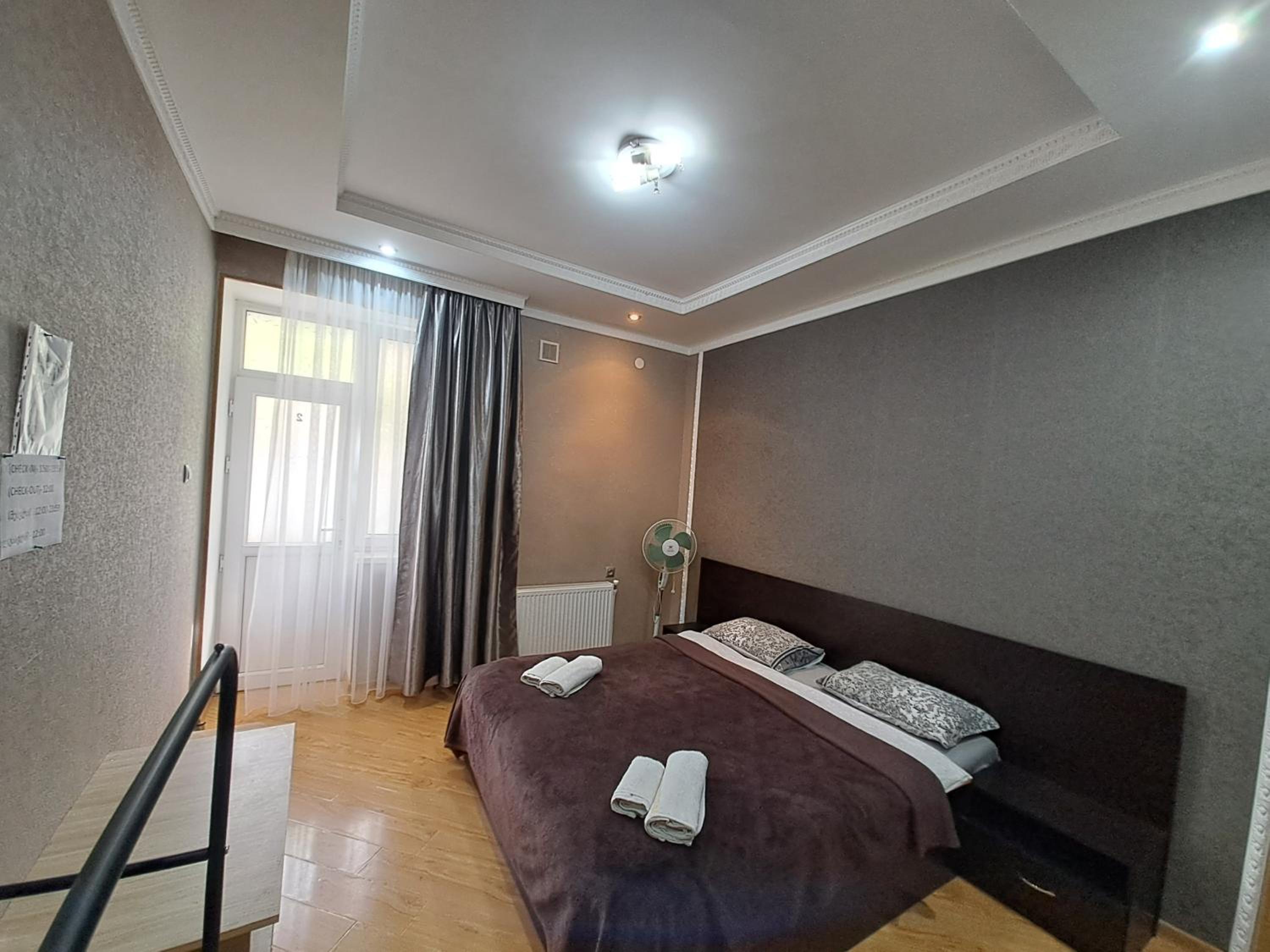 Double Room with Extra Bed - Photo 1