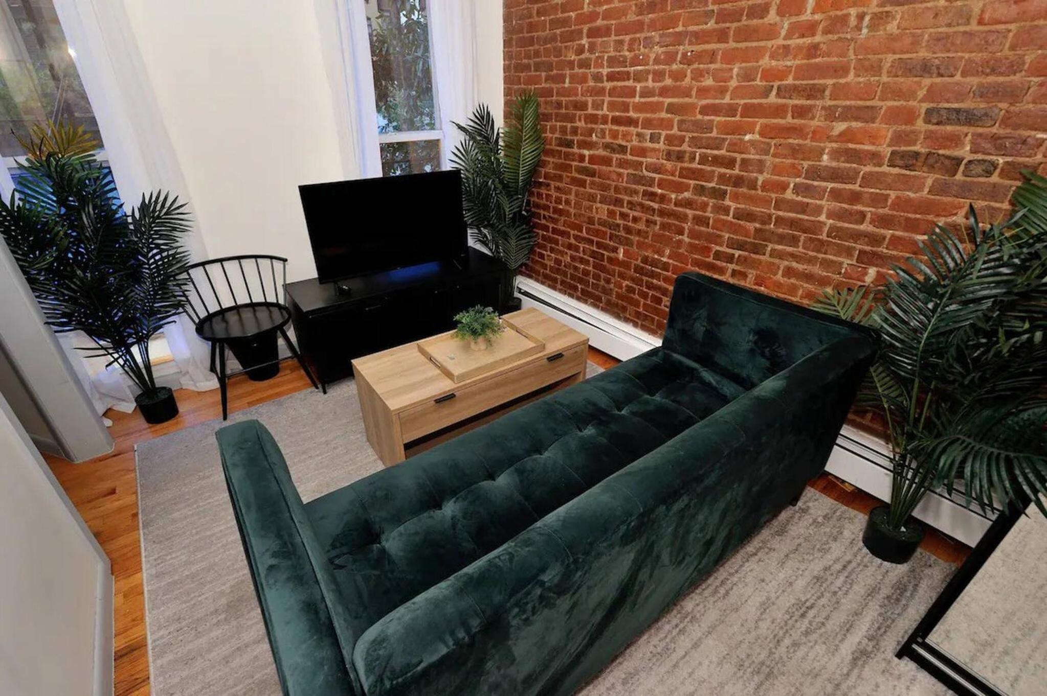 Apartment photo 2