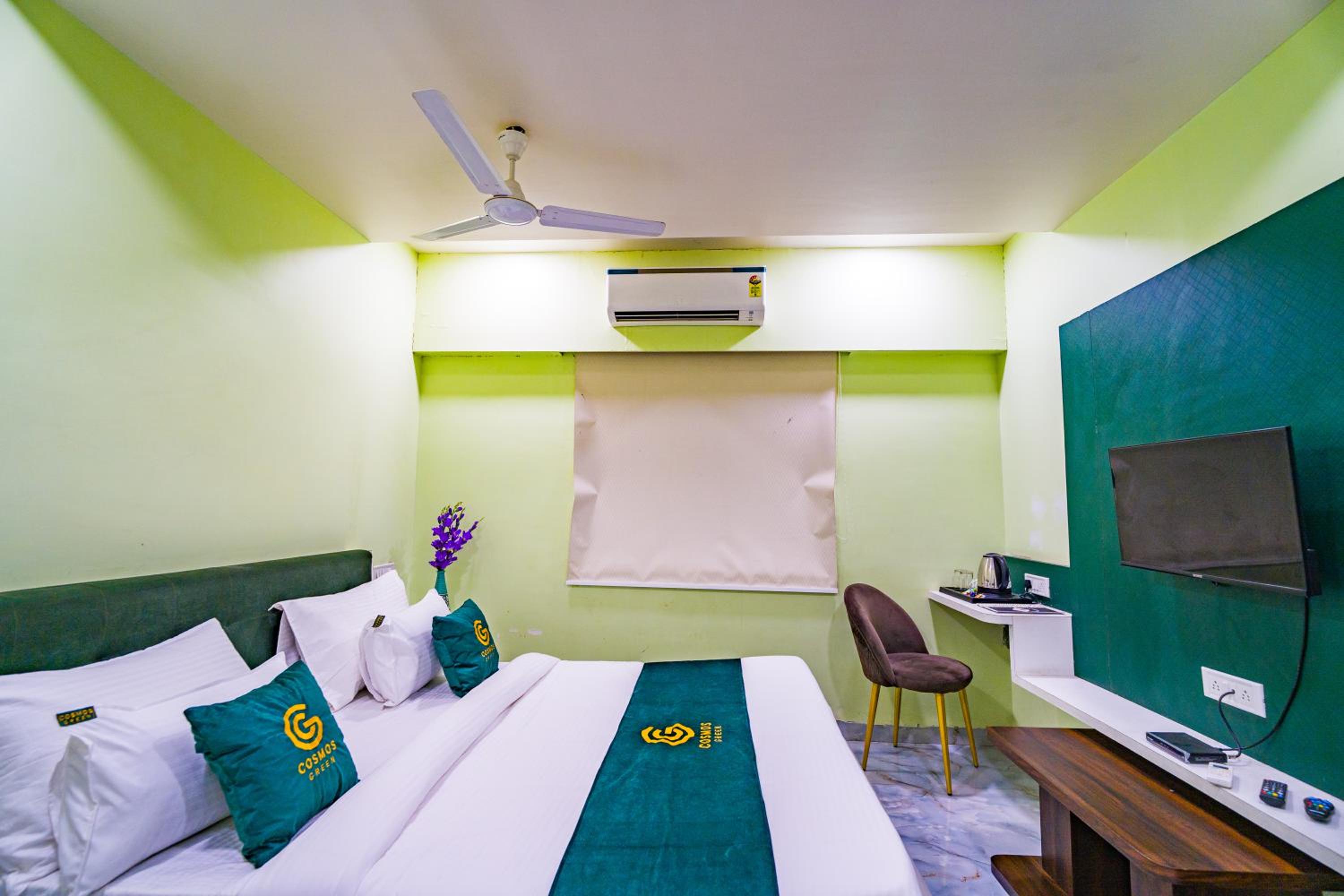 Deluxe Room - Photo 4