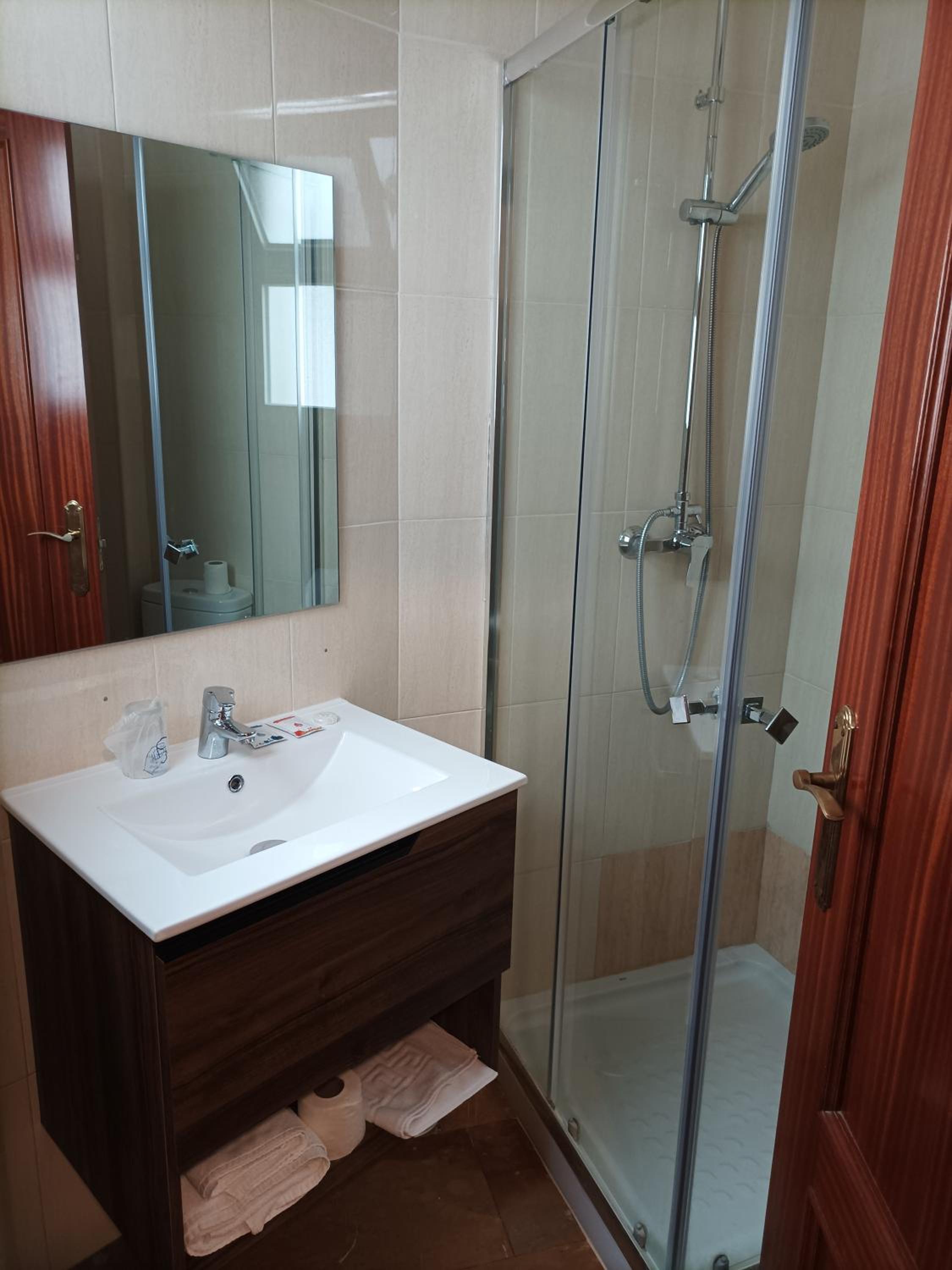 Single Room photo 3