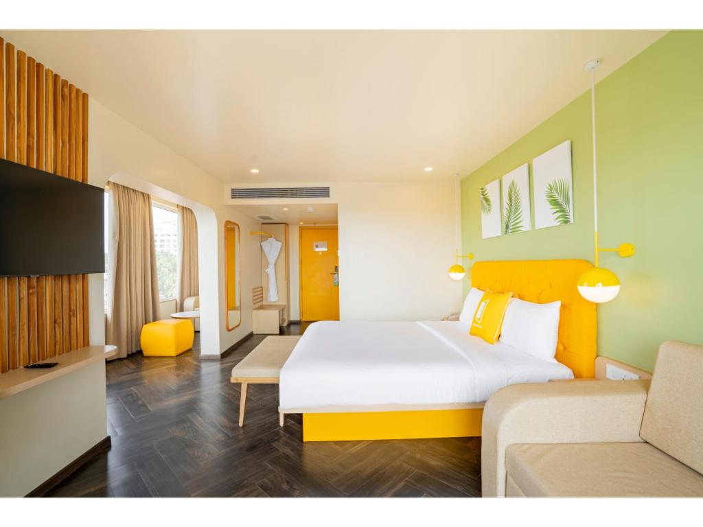 Signature Suite  - Photo 2