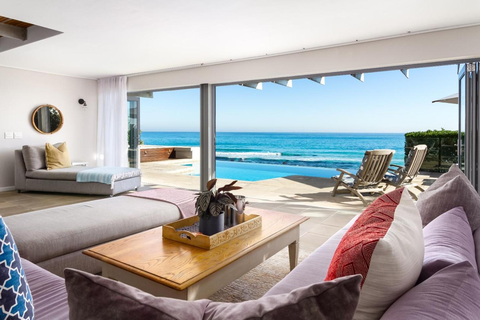 Villa with Sea View photo 2