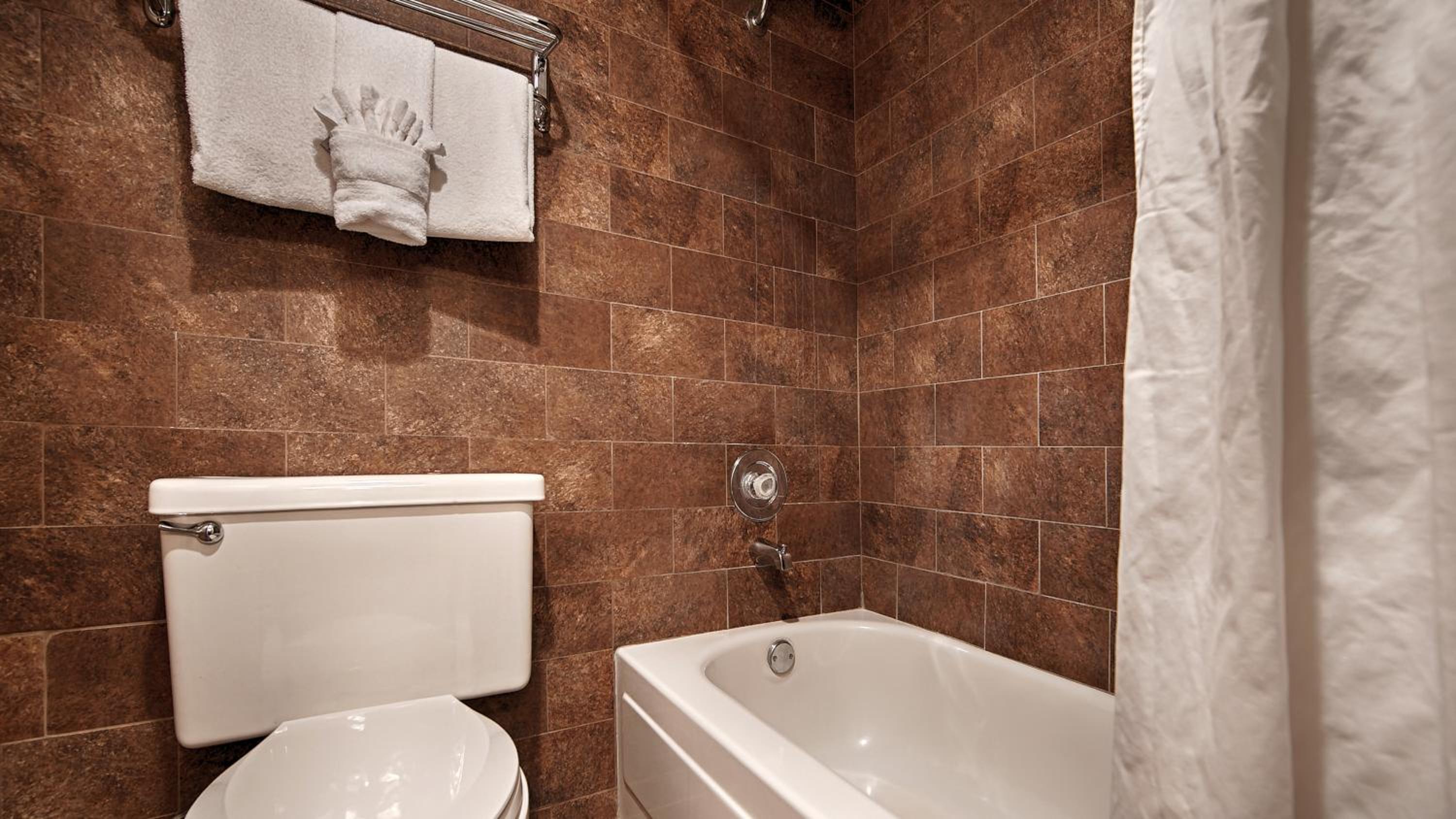 King Room - Non-Smoking - Photo 2