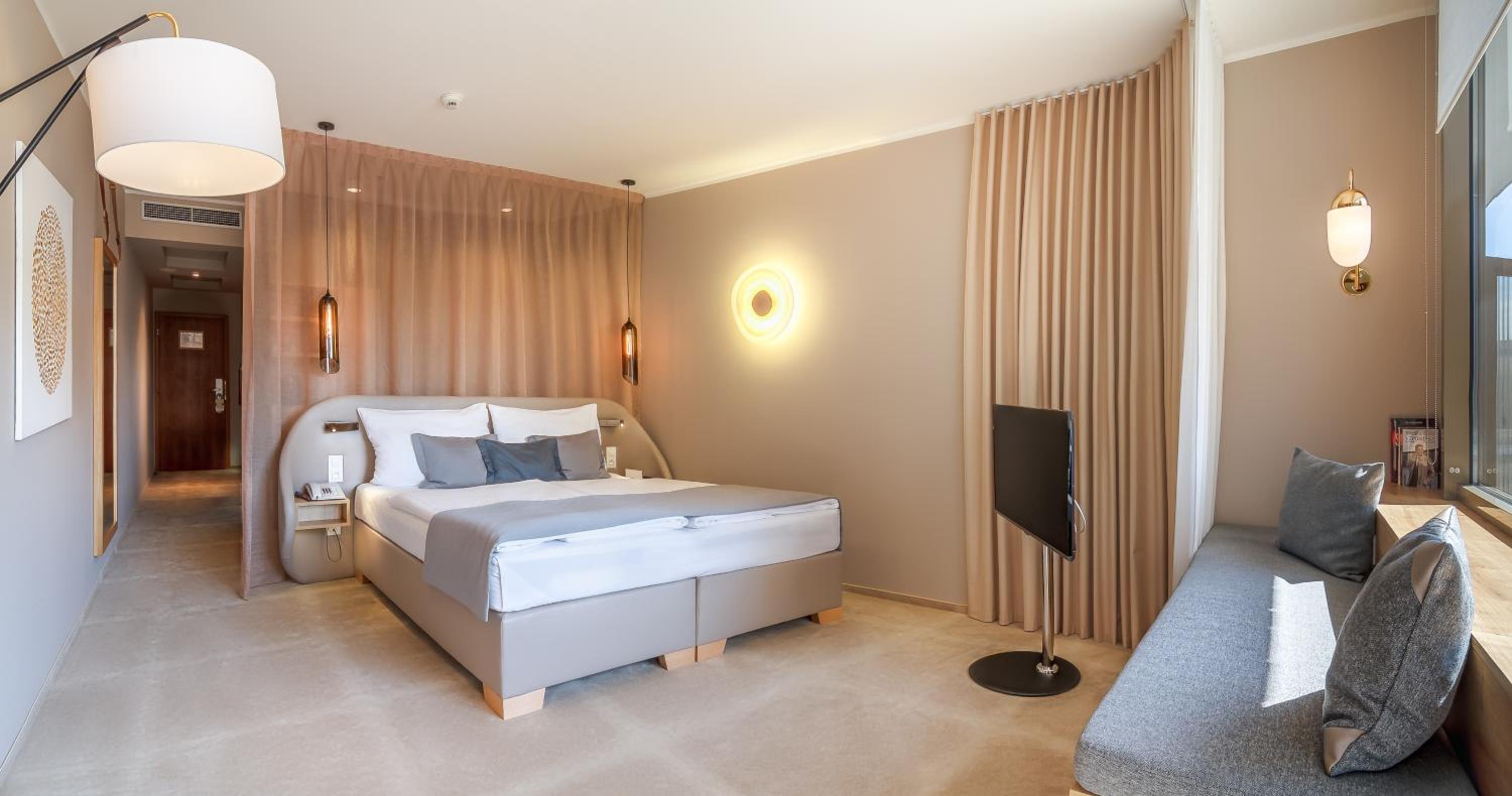Deluxe Double or Twin room with Castle view and Terrace - Photo 8