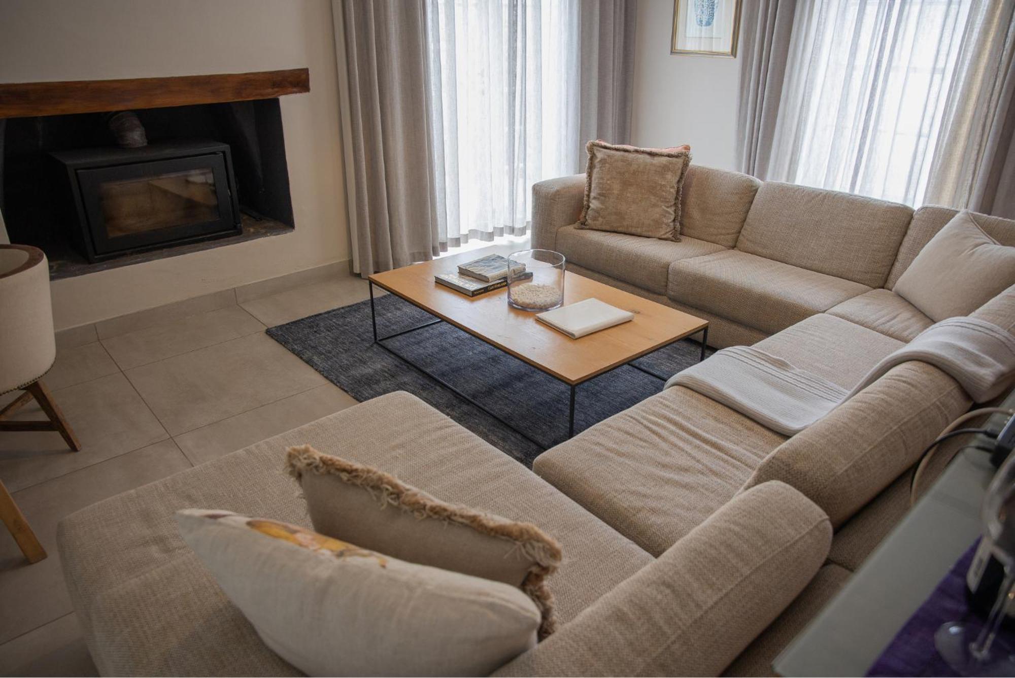 Superior King Suite photo 2