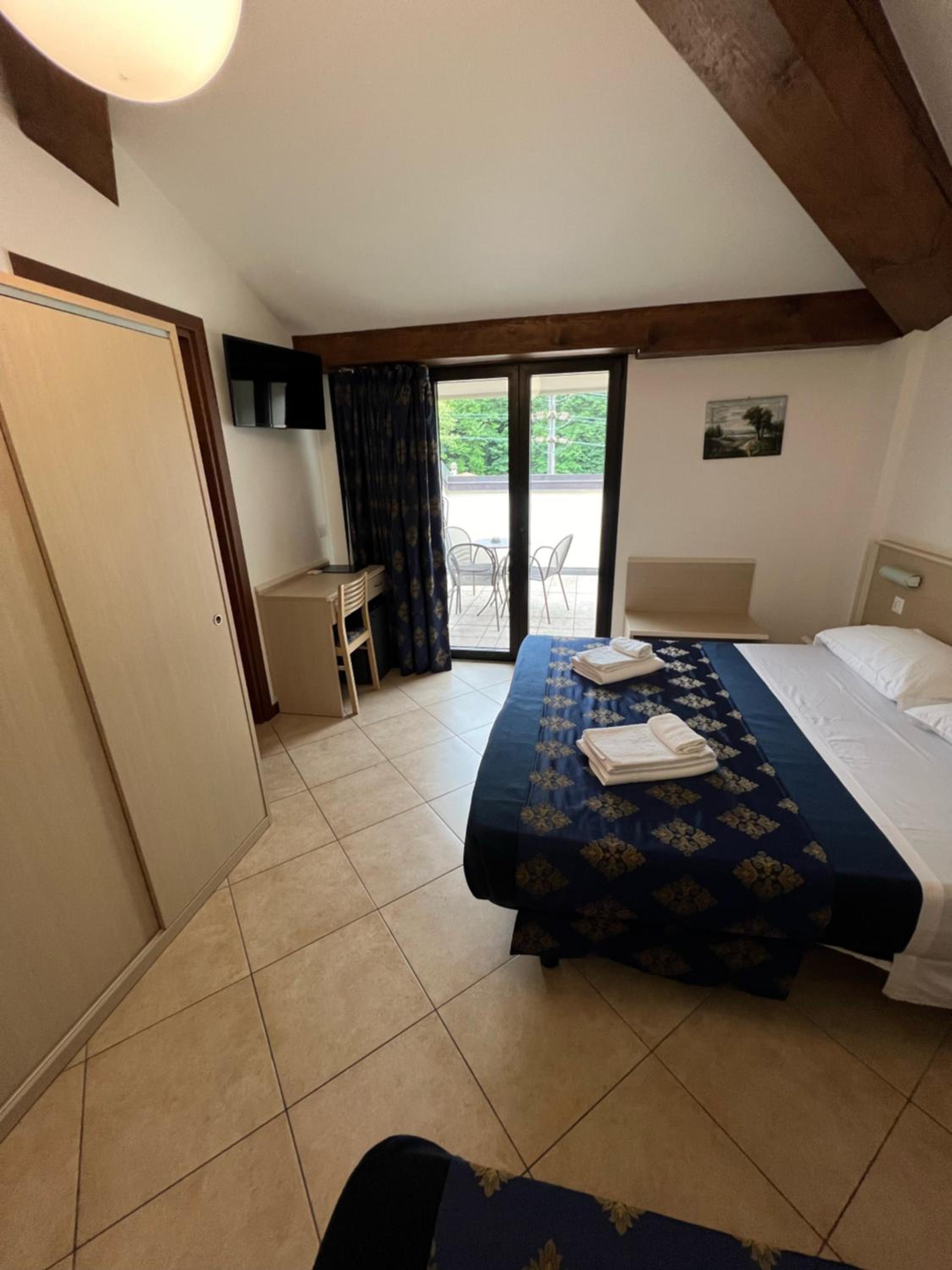 Triple Room with Balcony photo 2