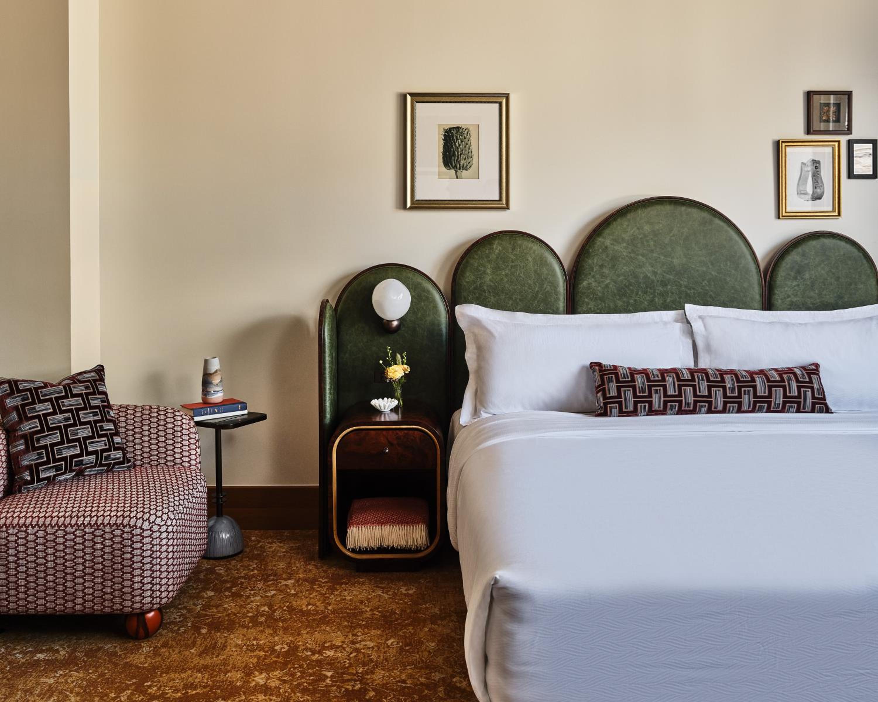 Superior King Room
