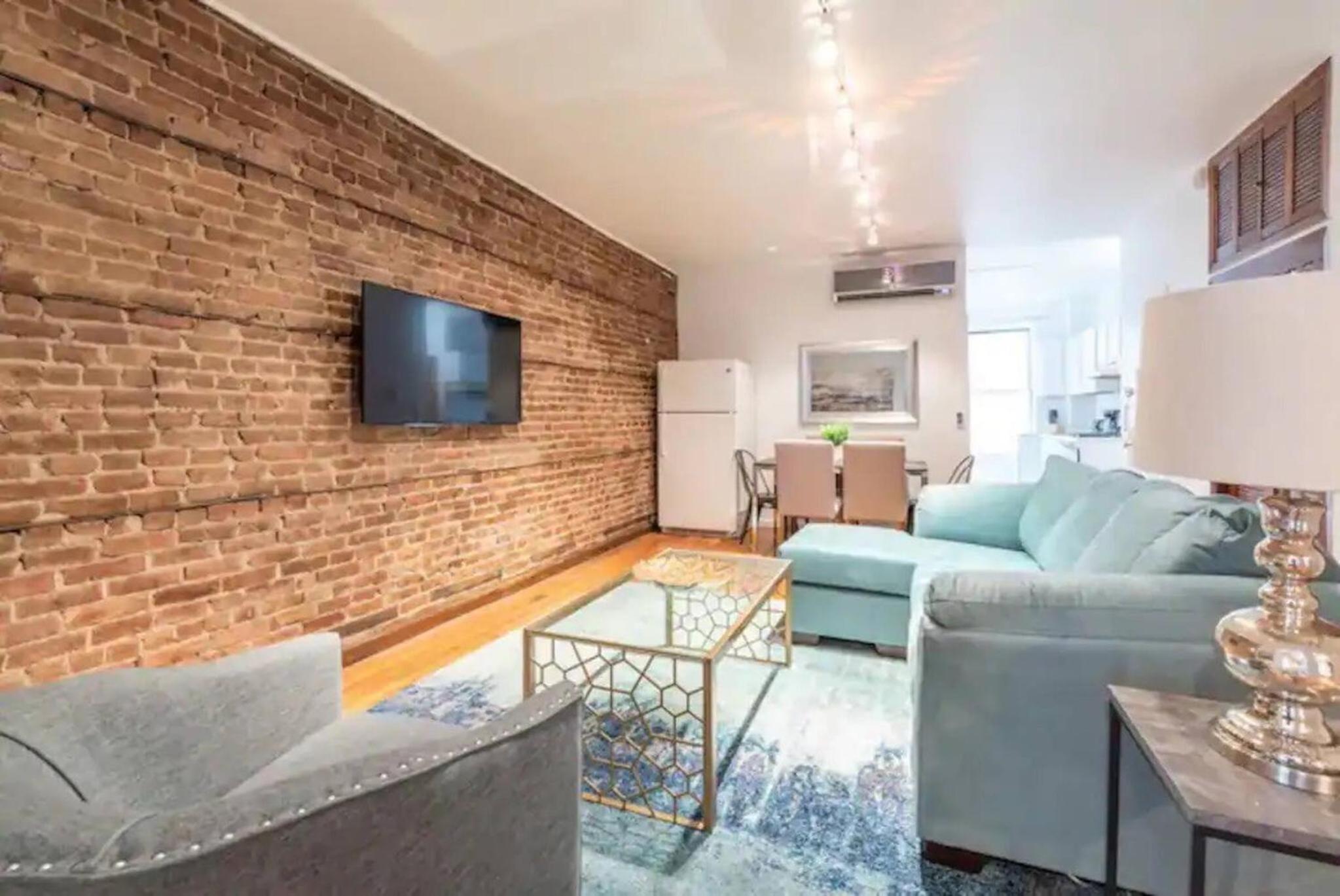 Apartment photo 2
