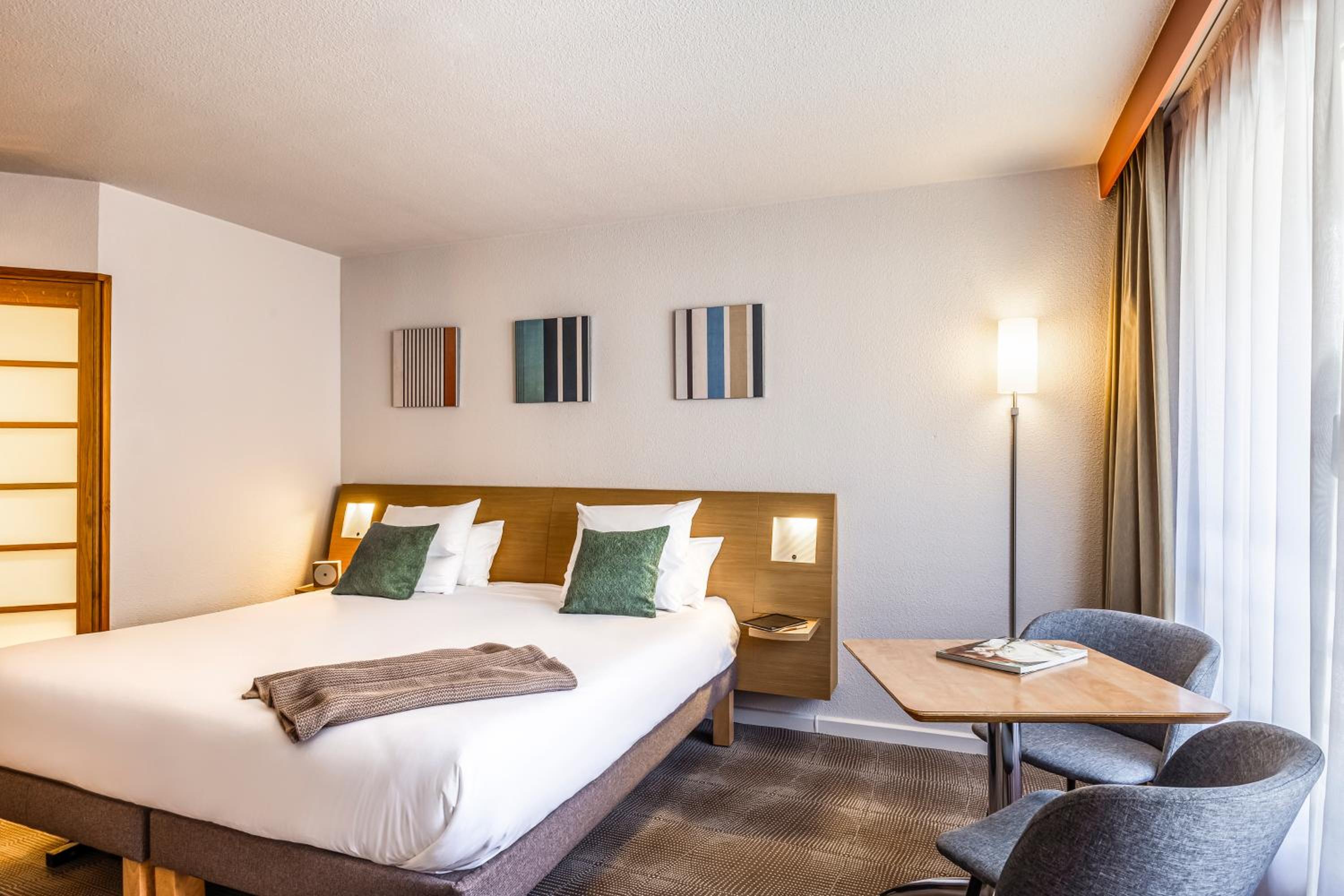 Executive Double Room with Sofa Bed photo 3