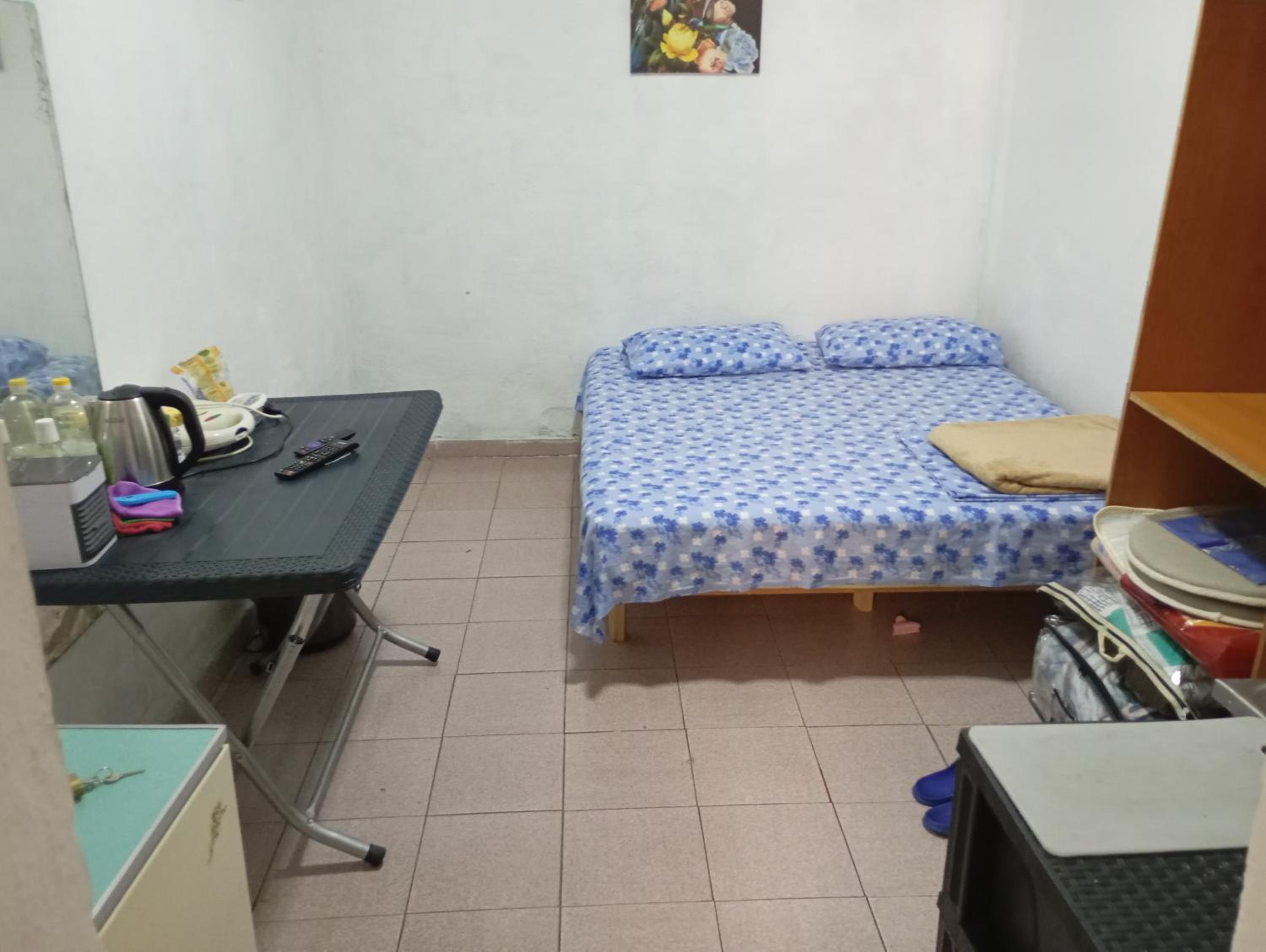 One-Bedroom House