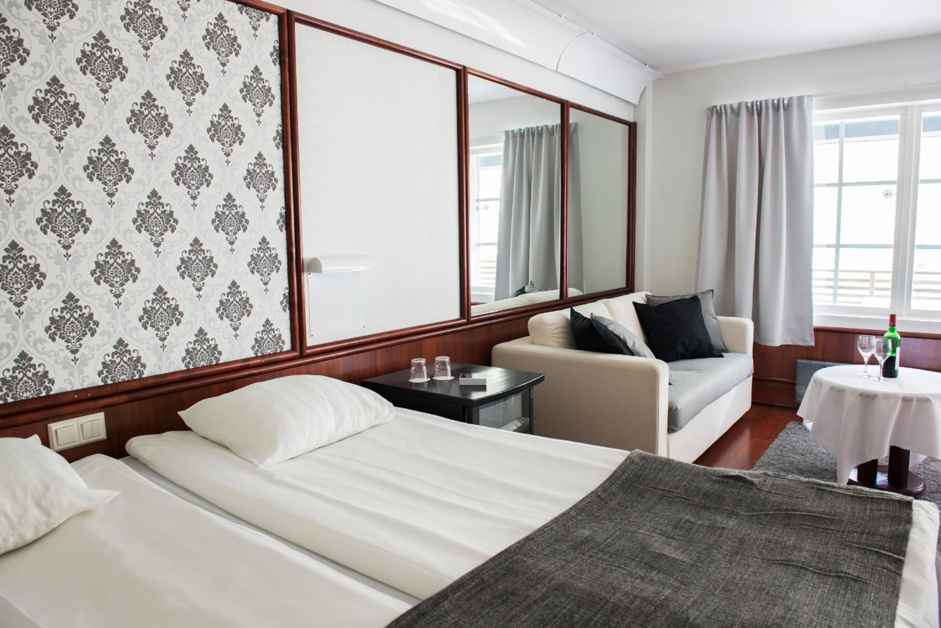 Superior Twin Room photo 3