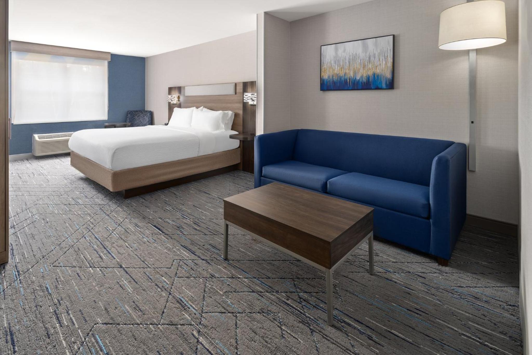 King Suite - Photo 1