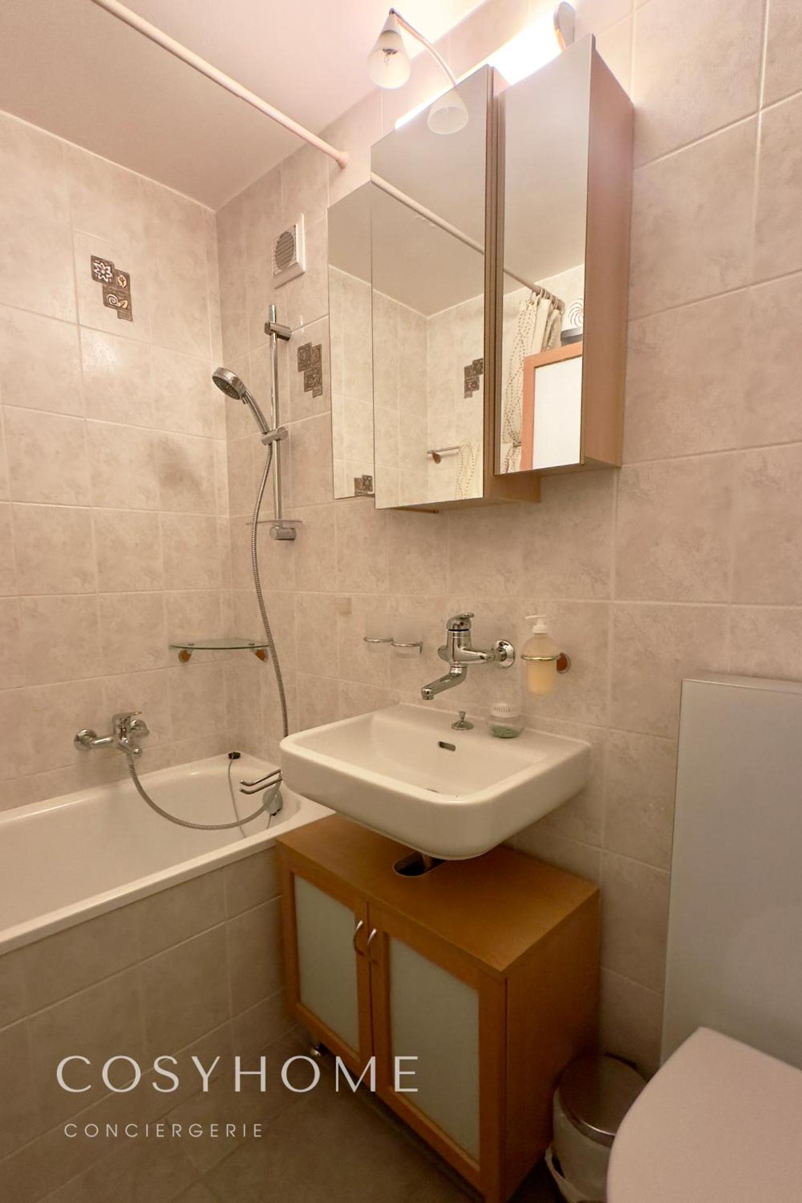 Three-Bedroom Apartment photo 2