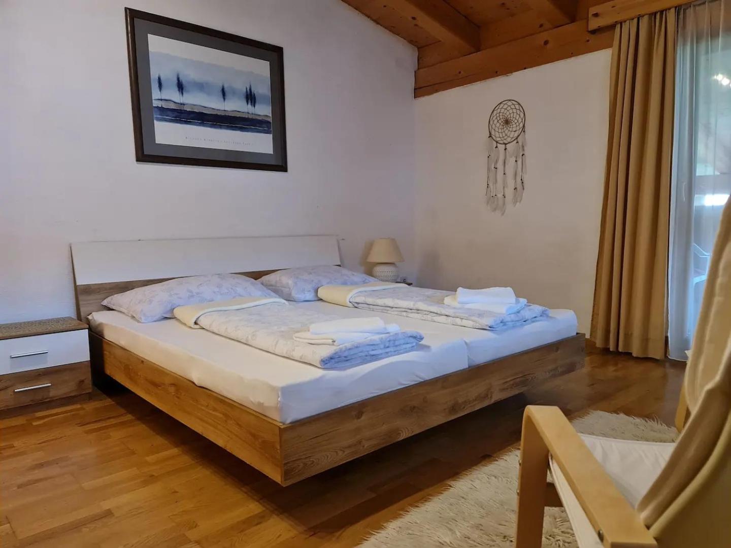 Two-Bedroom Apartment with Mountain View photo 1