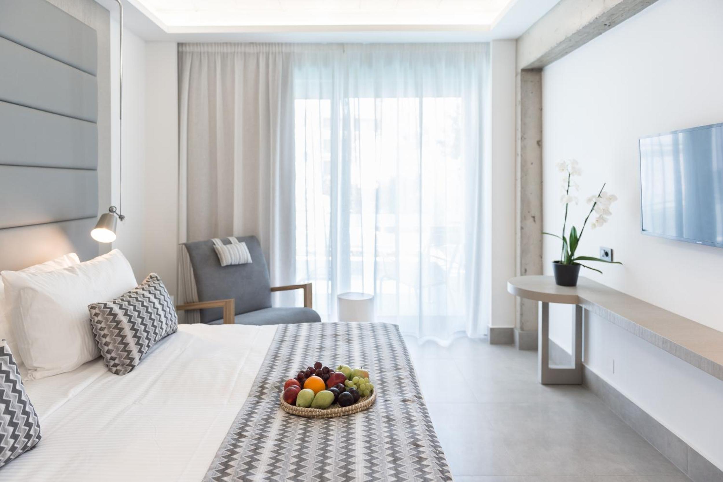 Superior Room with Side Sea View - Annex