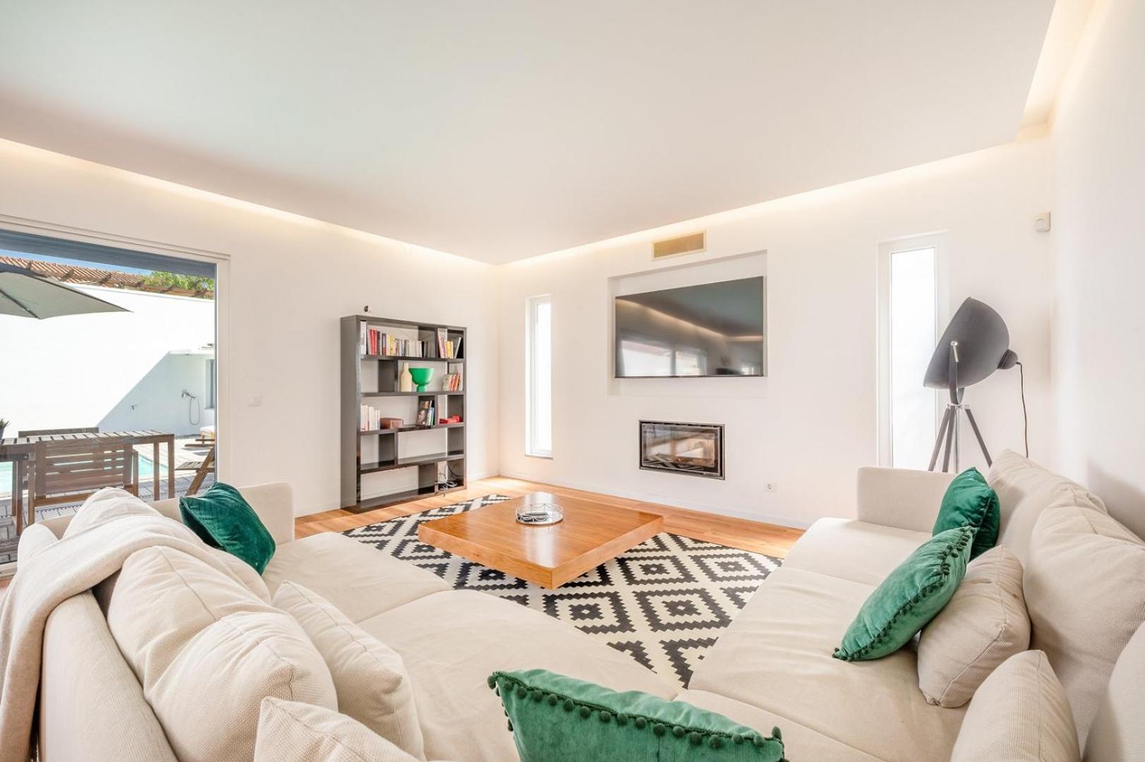 Four-Bedroom House photo 1