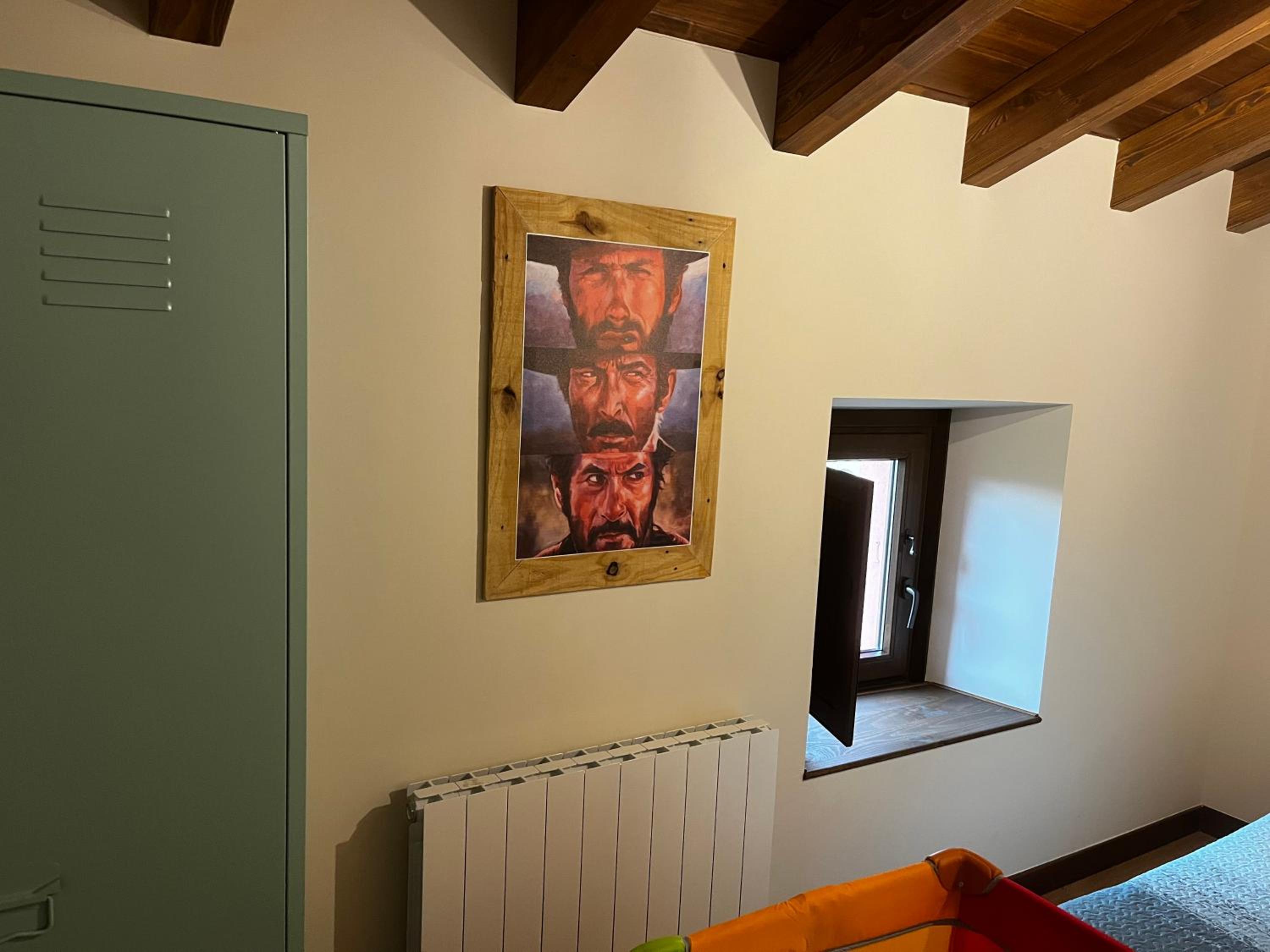 Three-Bedroom House photo 2