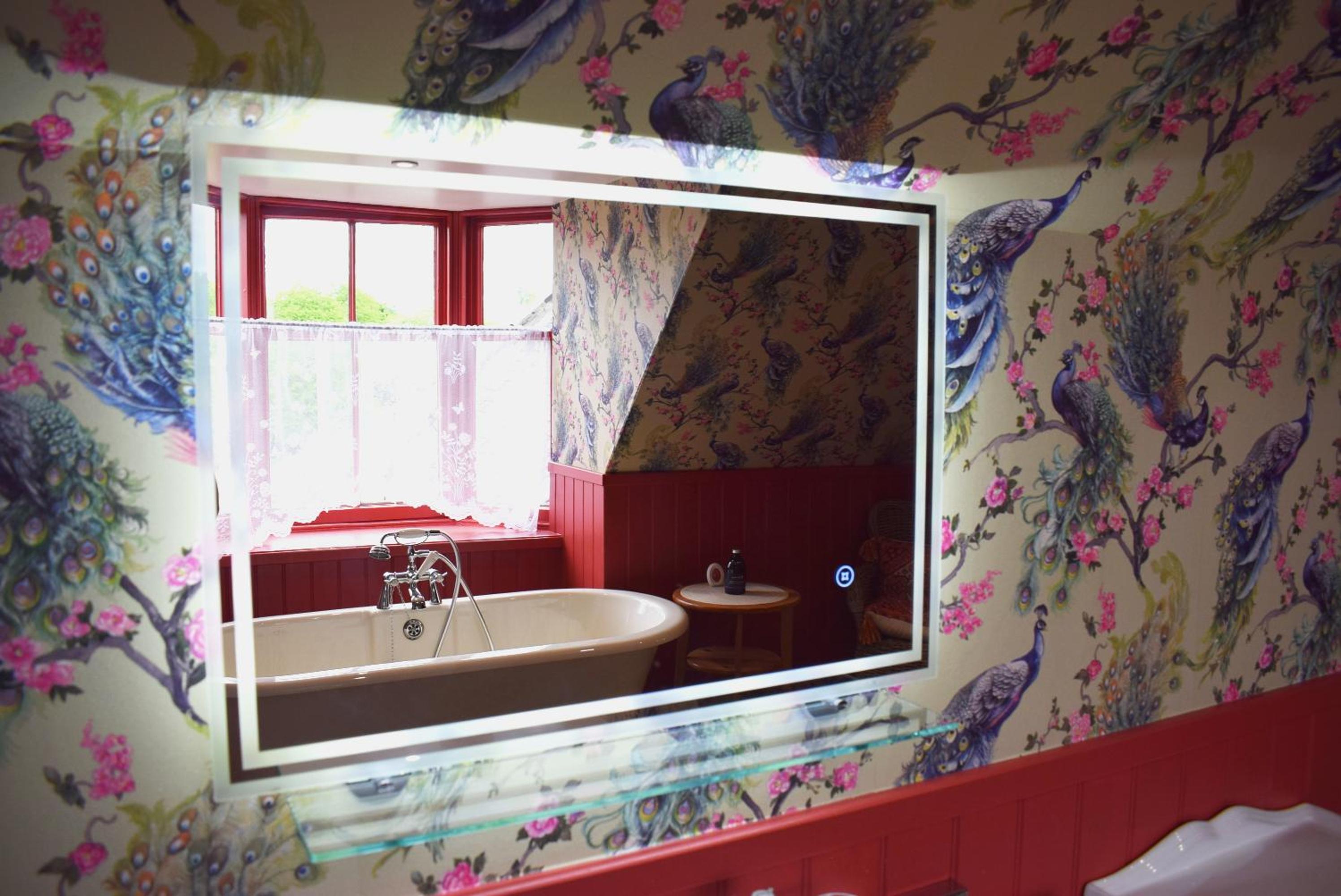 Large Double Room - Photo 4