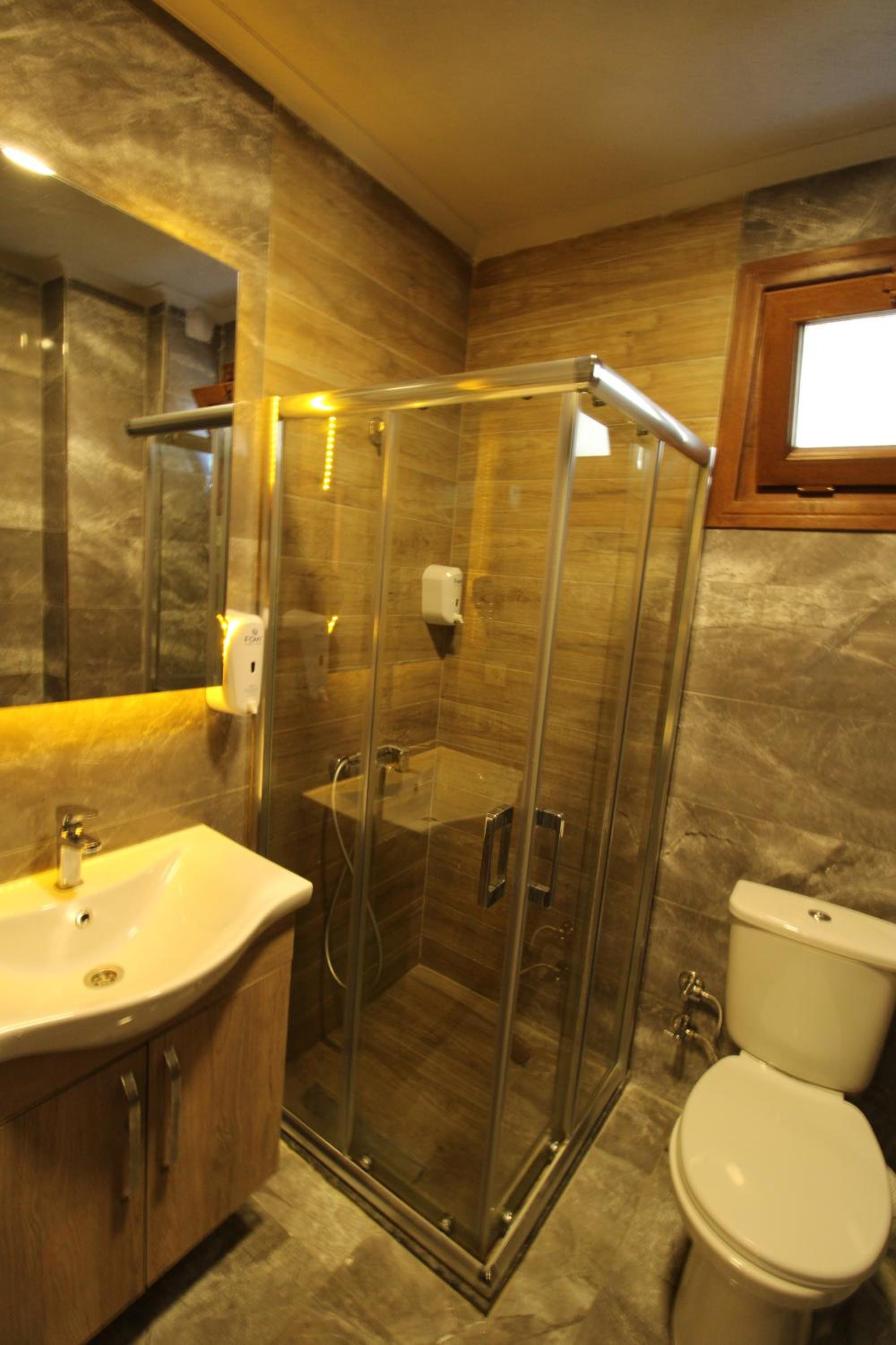 Standard Triple Room photo 3