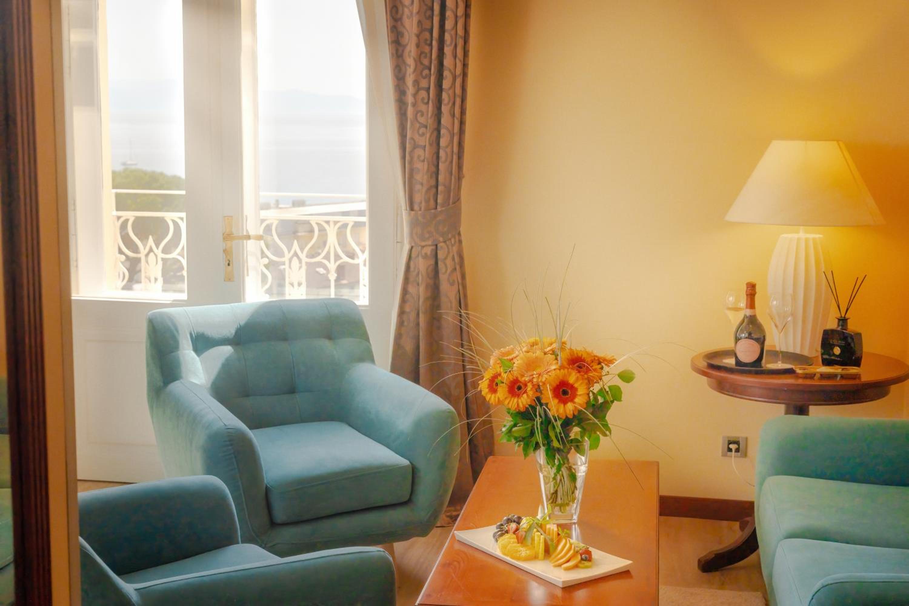 Queen Suite with Sea View - Photo 1