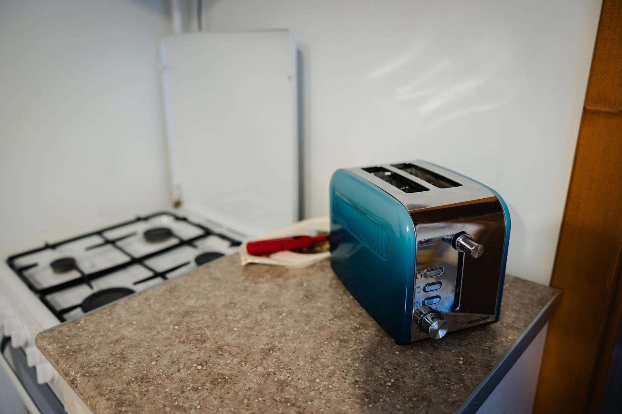 Two-Bedroom House - Photo 10