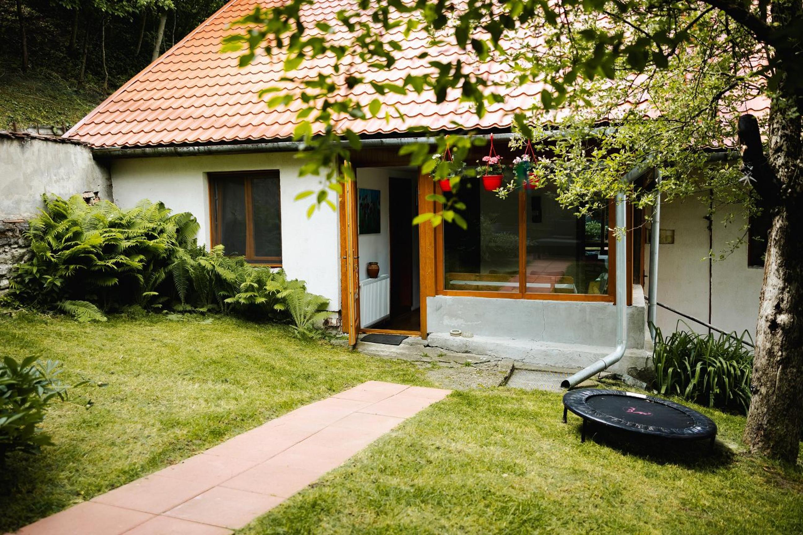 Two-Bedroom House - Photo 14