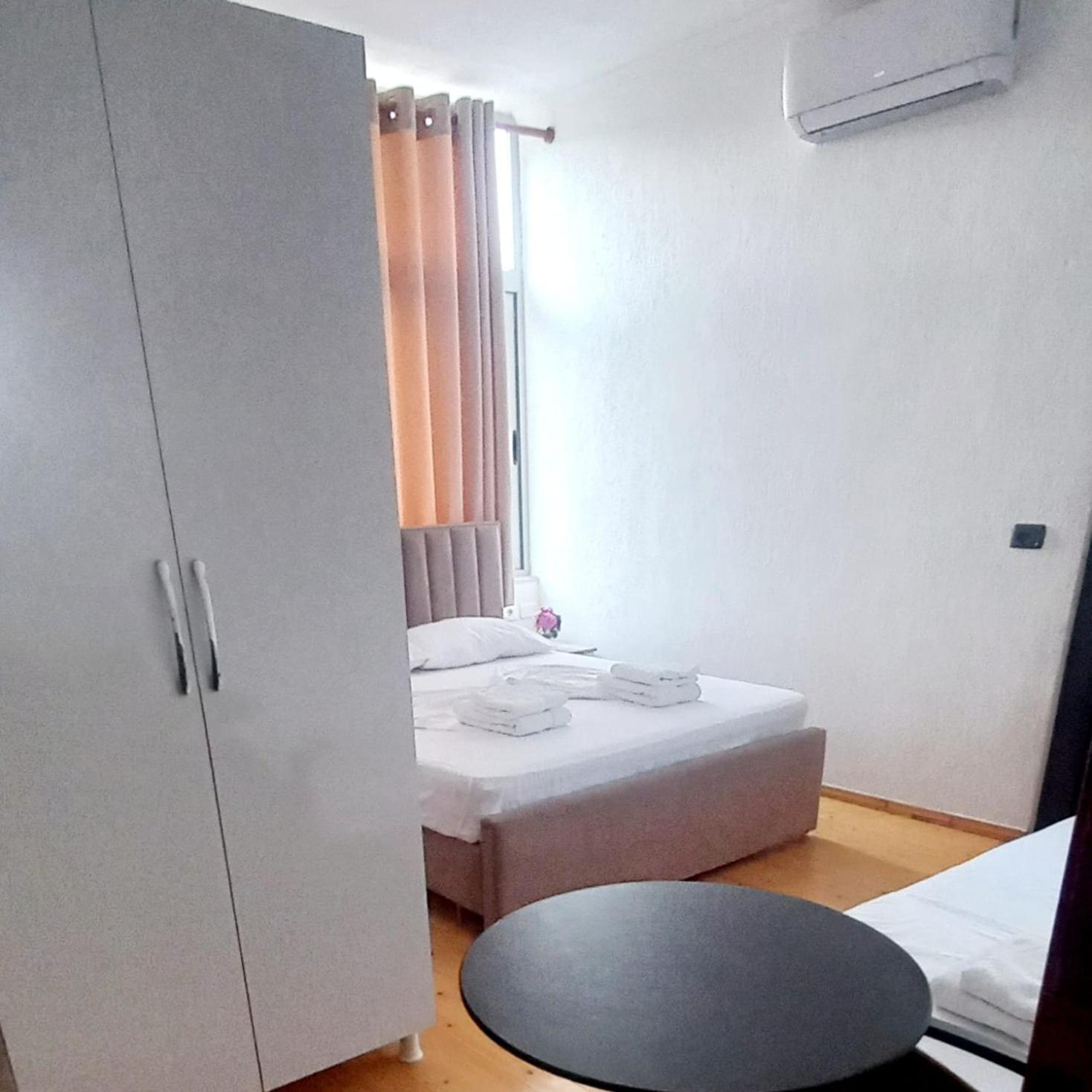 Double Room with Balcony (2 Adults + 1 Child) photo 3