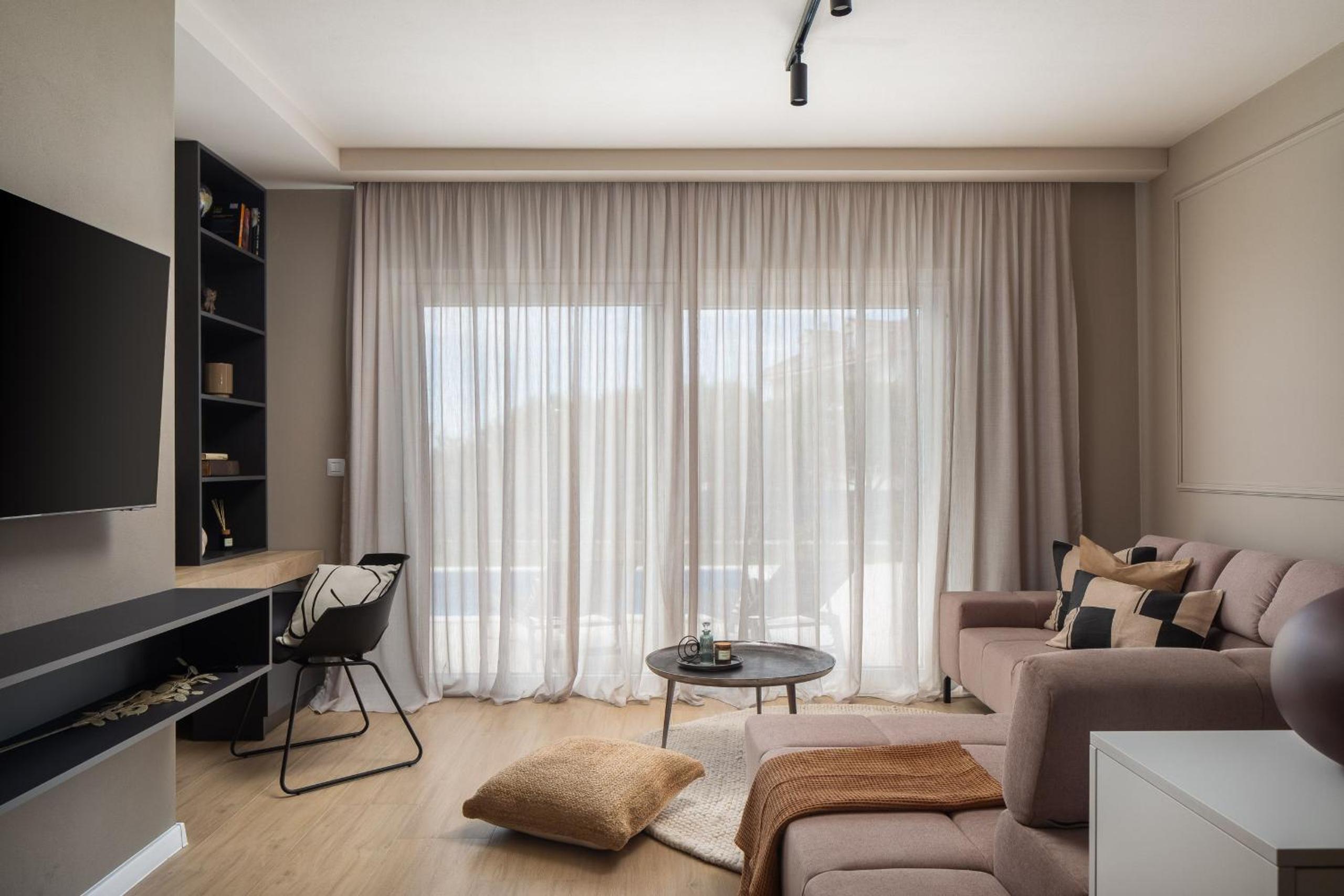 Villa photo 1