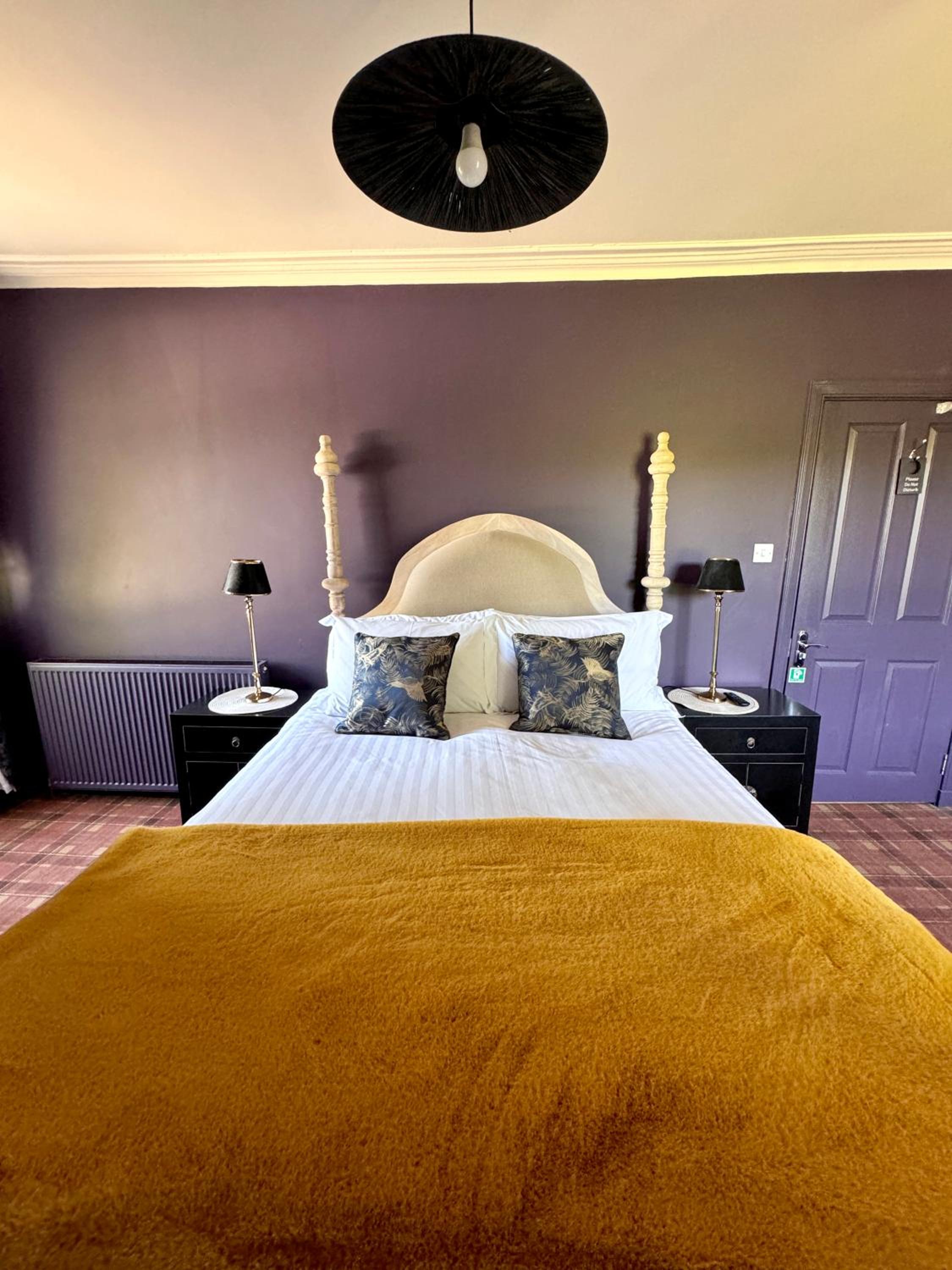 Double Room - Photo 10
